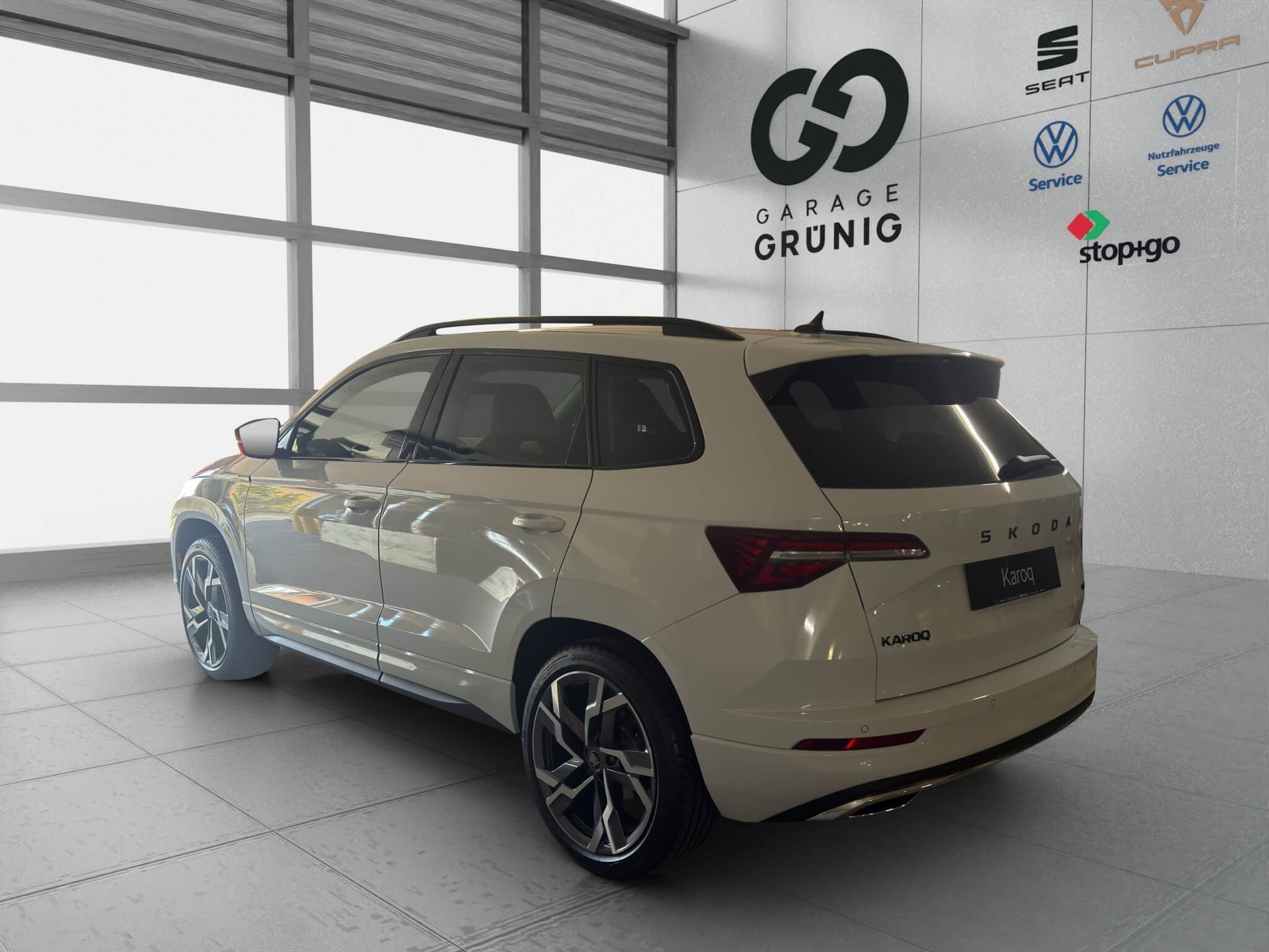 SKODA Karoq 2.0 TSI SportLine 4x4 DSG-image-4