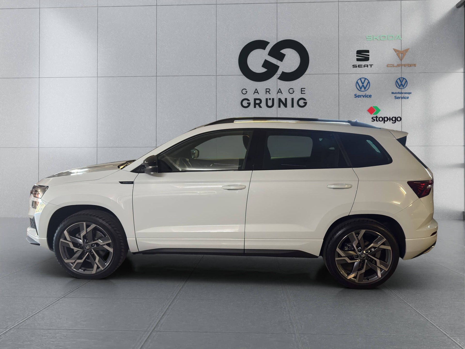 SKODA Karoq 2.0 TSI SportLine 4x4 DSG-showroom-element-3