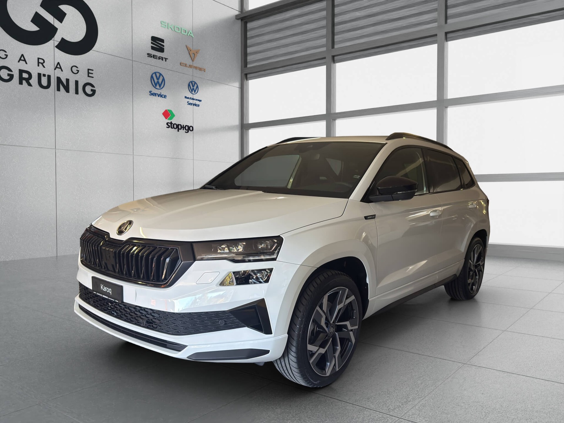 SKODA Karoq 2.0 TSI SportLine 4x4 DSG-showroom-element-1