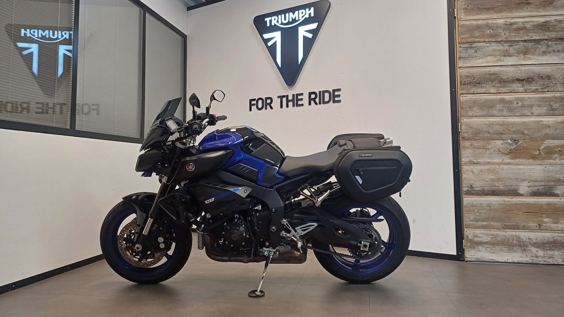 YAMAHA MT-10 ABS-image-1