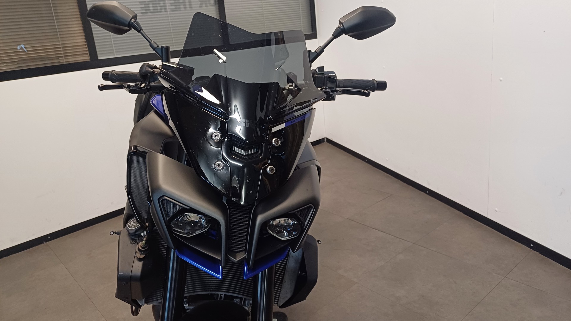 YAMAHA MT-10 ABS-image-14