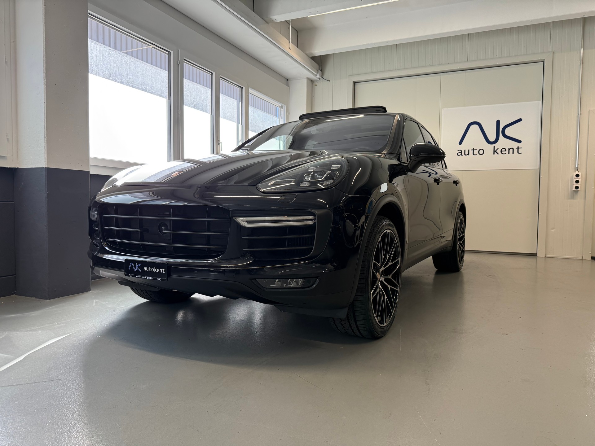 PORSCHE Cayenne Turbo