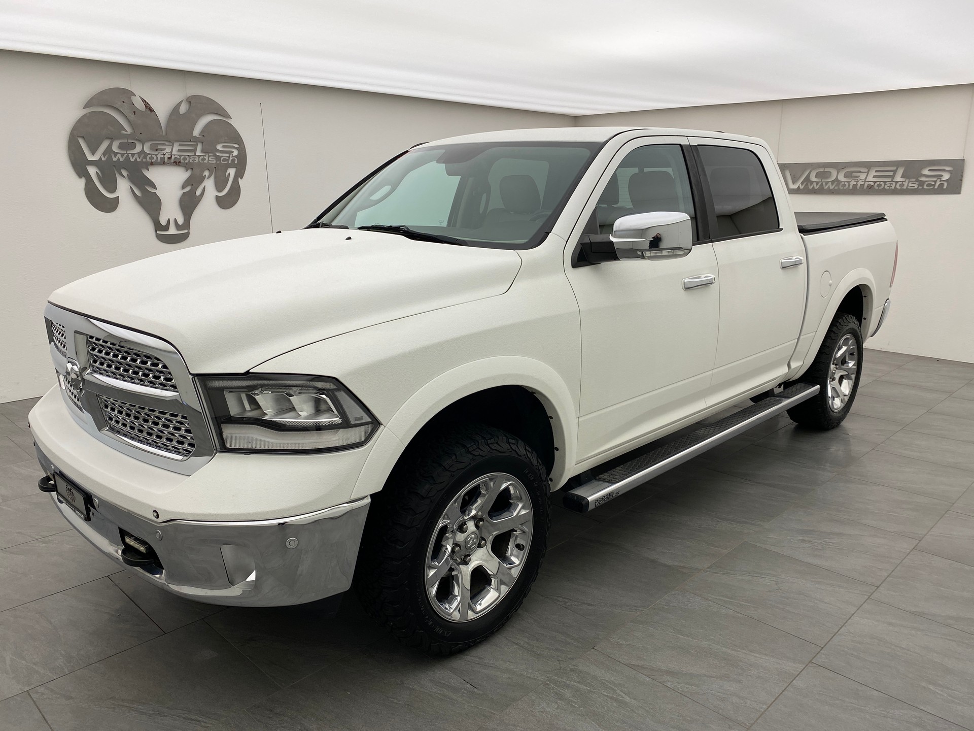 DODGE RAM 1500 5.7 Crew Cab Laramie