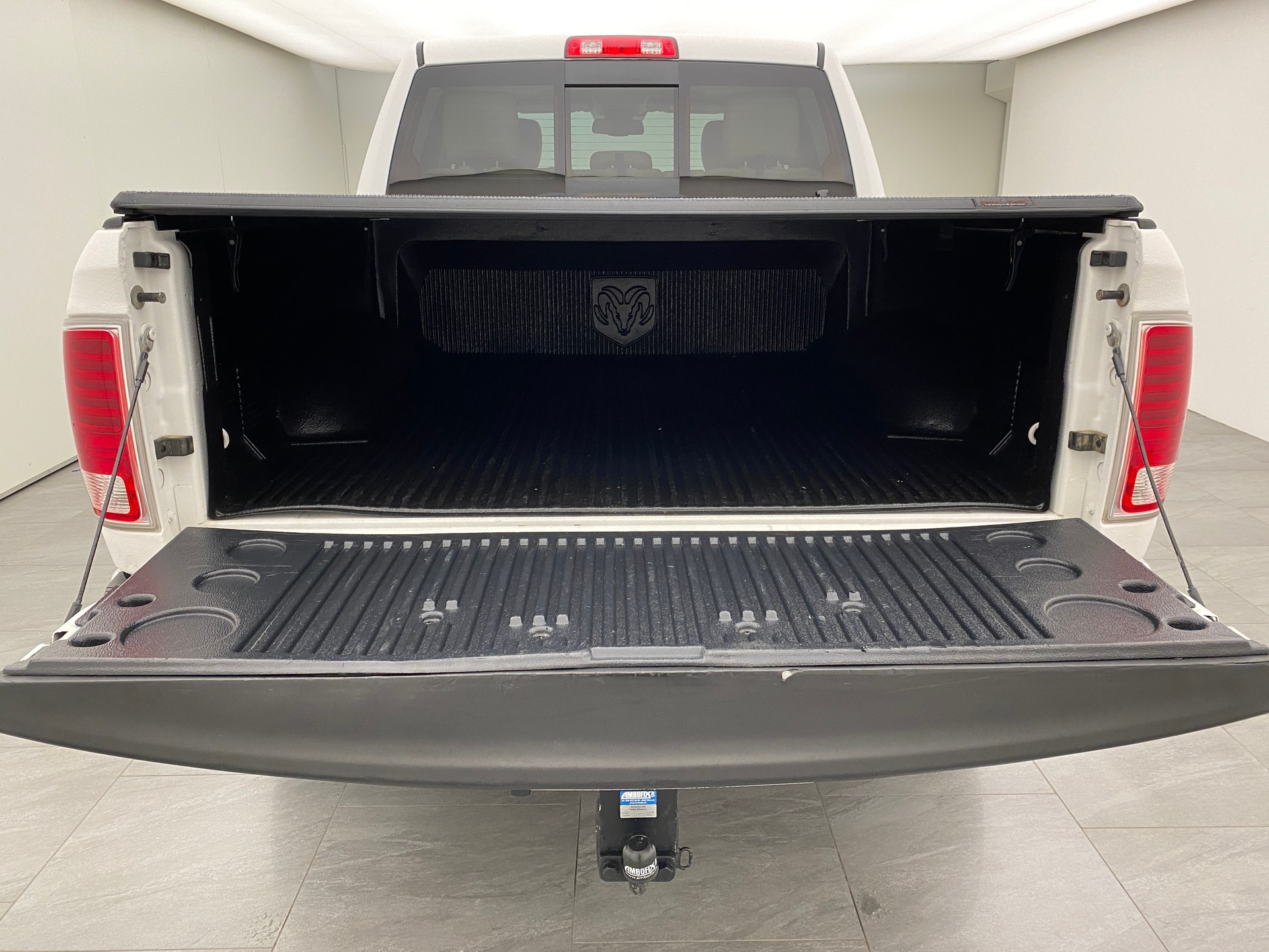 DODGE RAM 1500 5.7 Crew Cab Laramie-image-14