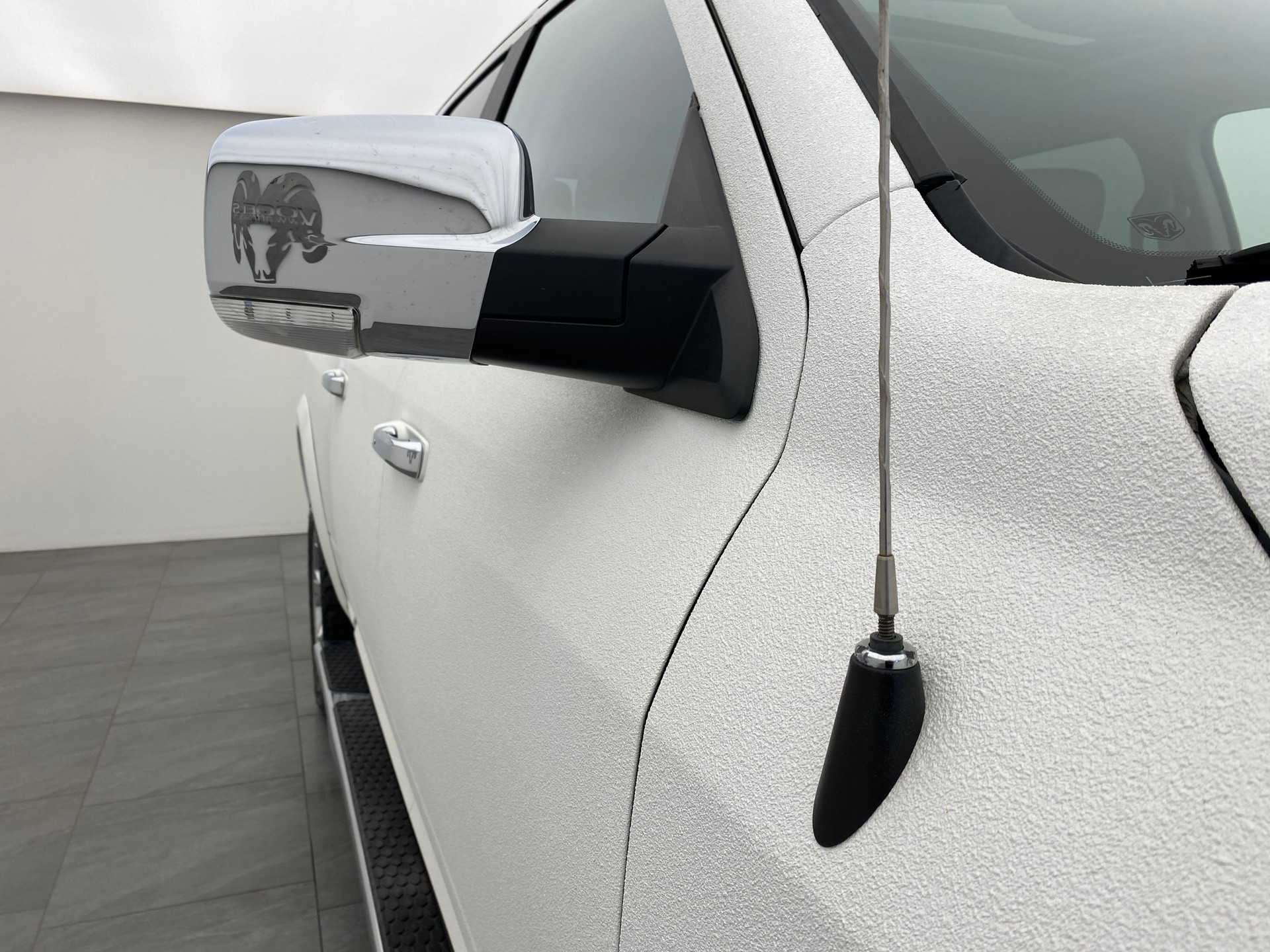 DODGE RAM 1500 5.7 Crew Cab Laramie-image-15