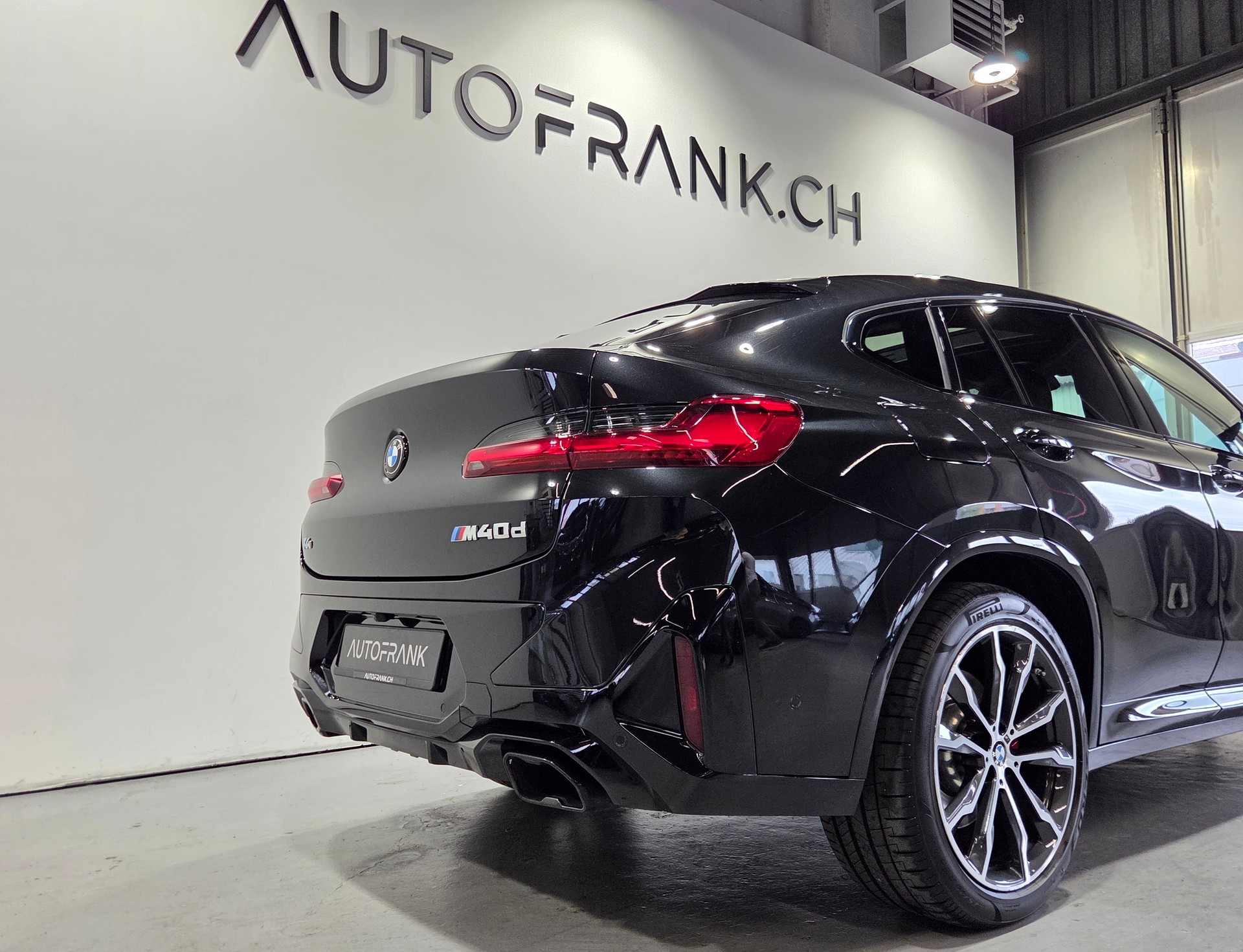 BMW X4 M40d-image-8