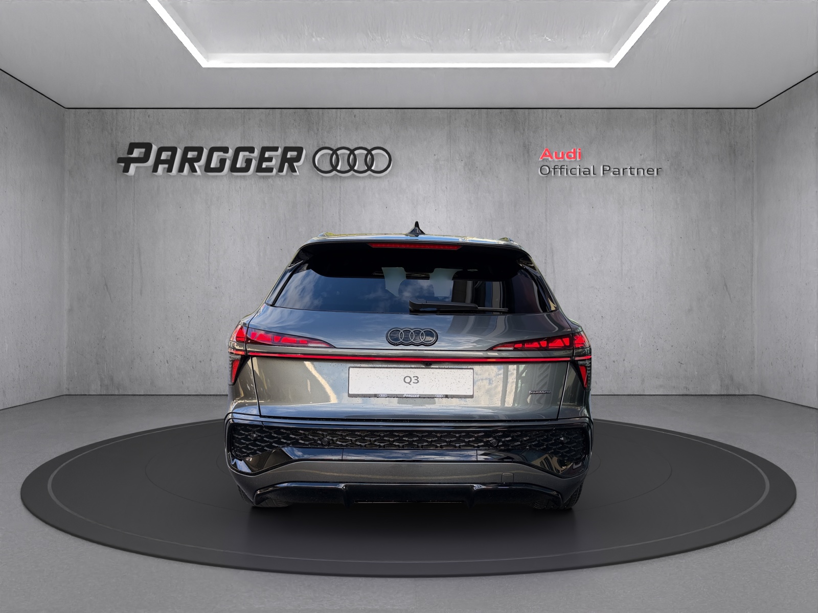 AUDI Q3 SUV TFSI quattro 195 kW S tronic-showroom-element-3