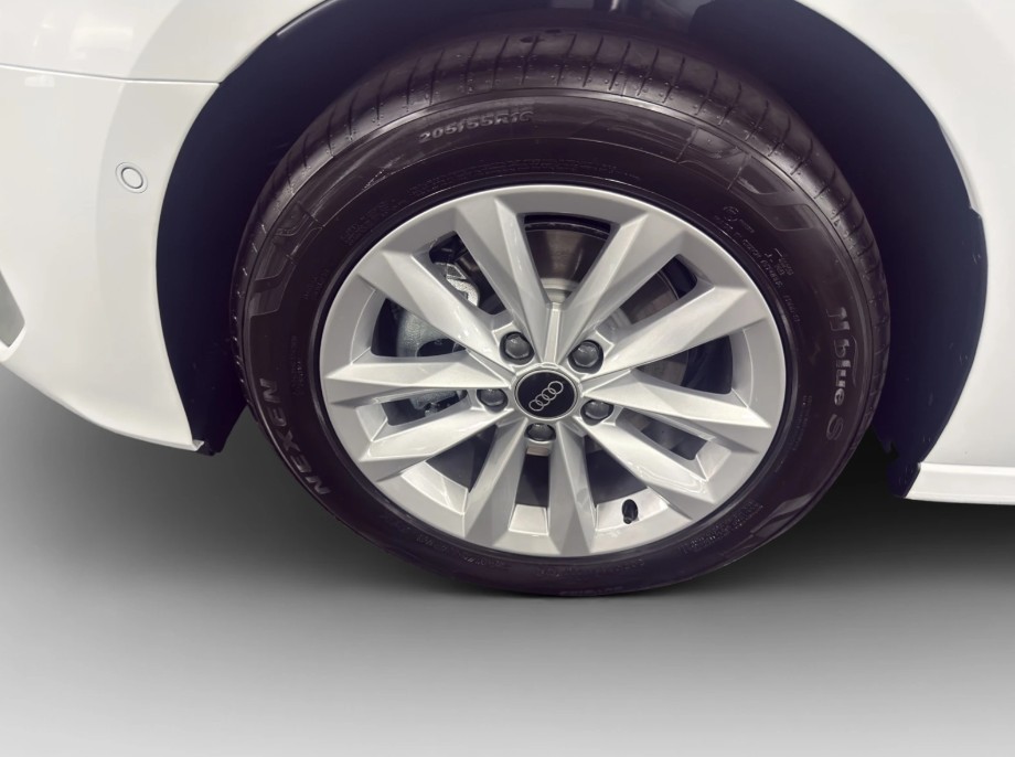 AUDI A3 Sportback TFSI 85 kW Ambition S-tronic-image-14