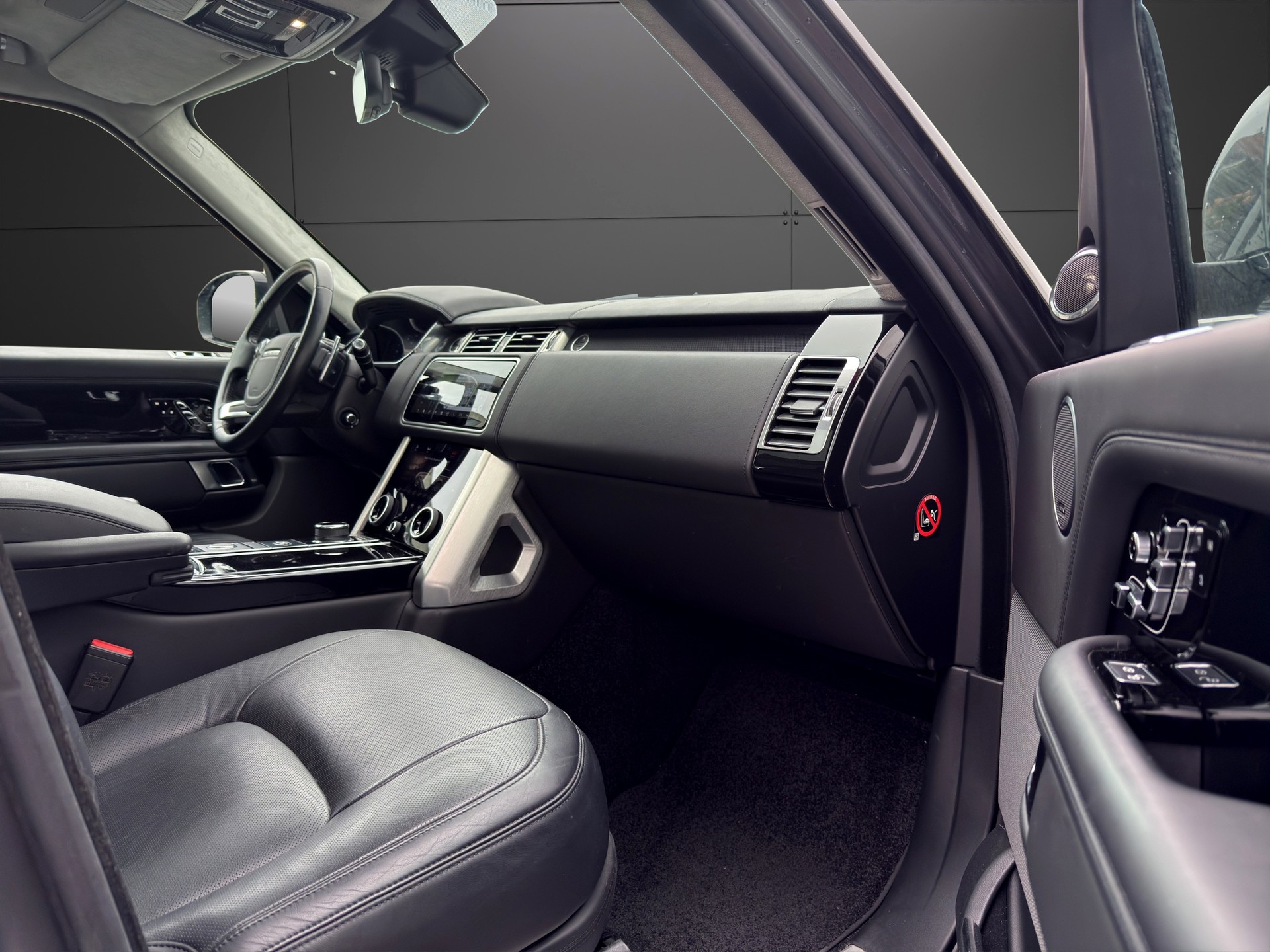 LAND ROVER Range Rover 5.0 V8 S/C AB Automatic-image-8