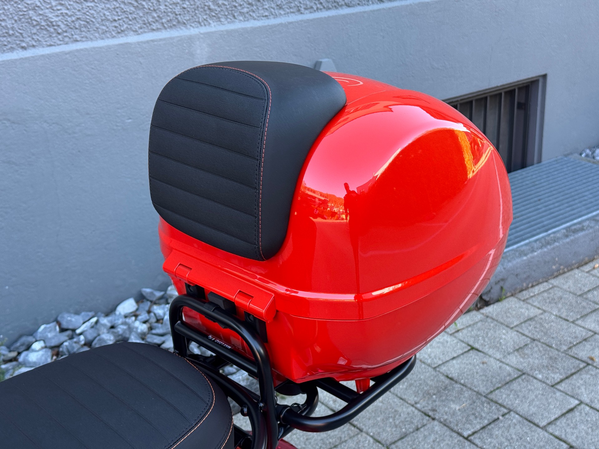 PIAGGIO Vespa GTS 125 Super Sport ABS-image-4