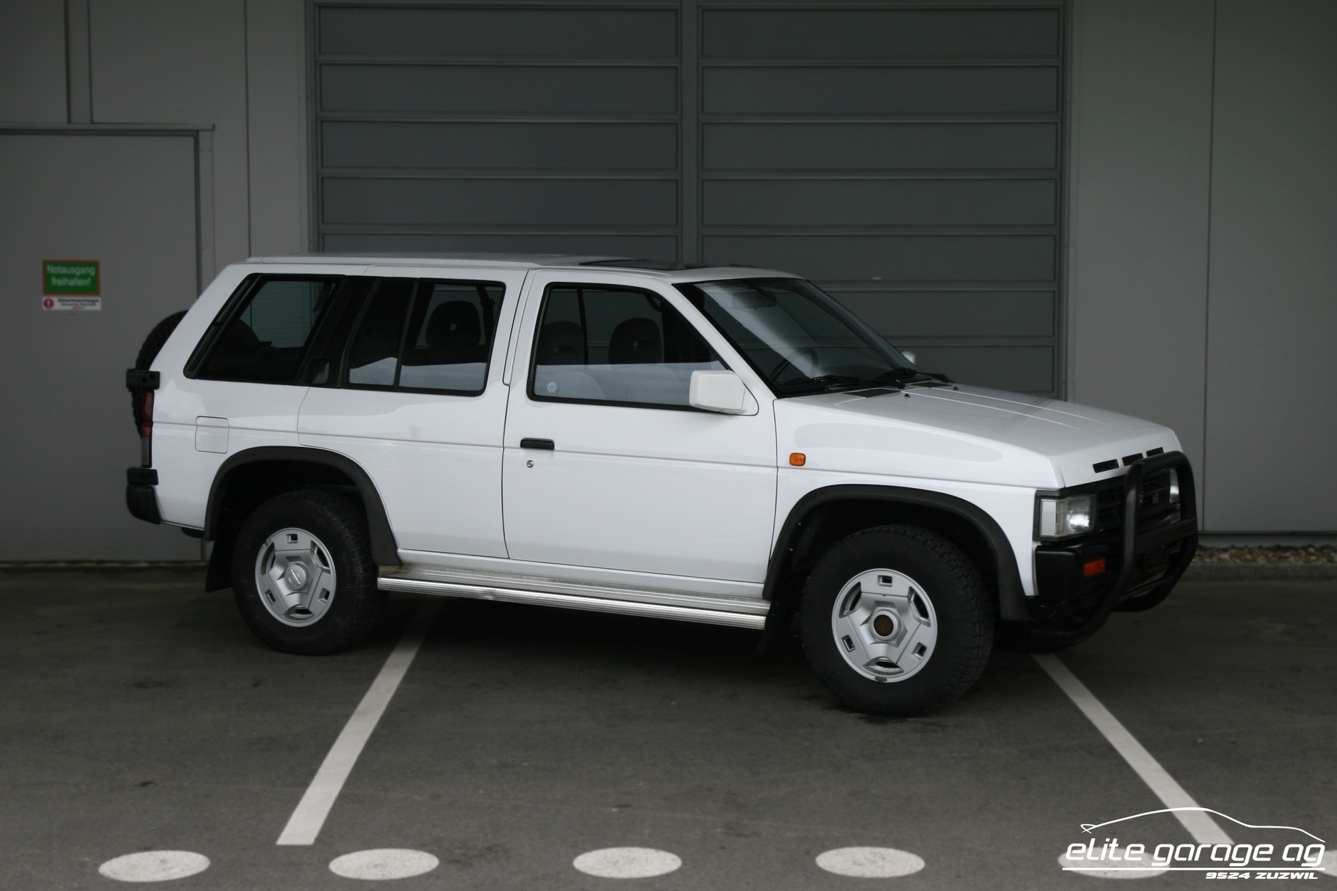 NISSAN Terrano 3.0 V6-image-6