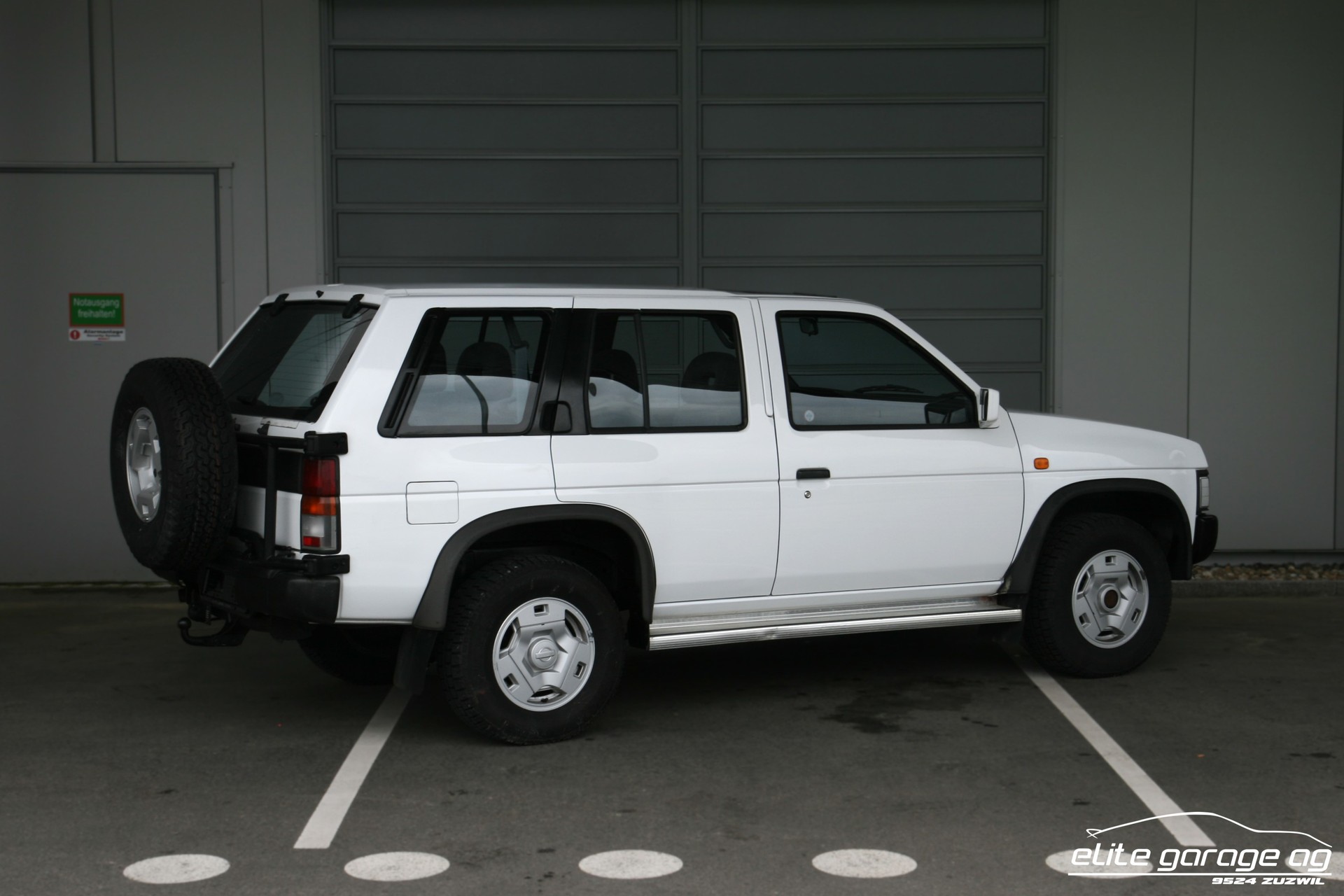NISSAN Terrano 3.0 V6-image-4