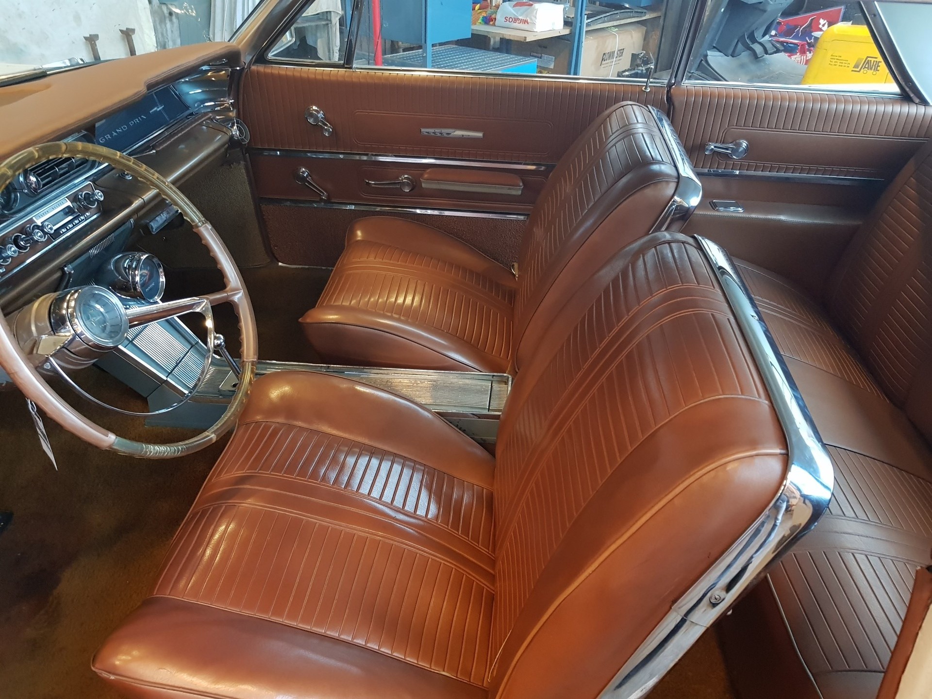 PONTIAC GRAND-PRIX-image-8