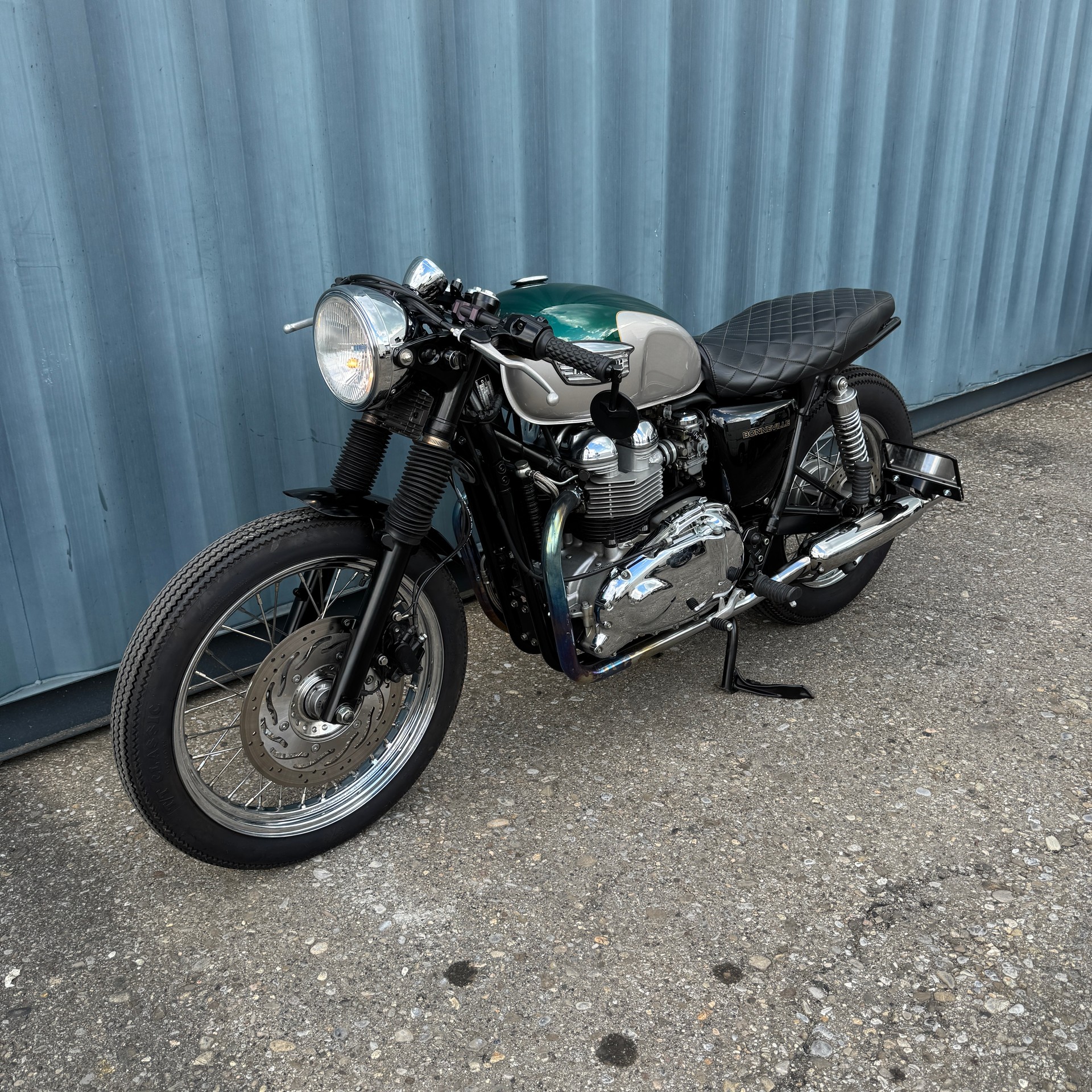 TRIUMPH Bonneville 800-image-4
