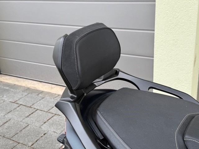 YAMAHA T-MAX Tech-Max XP 560-image-3