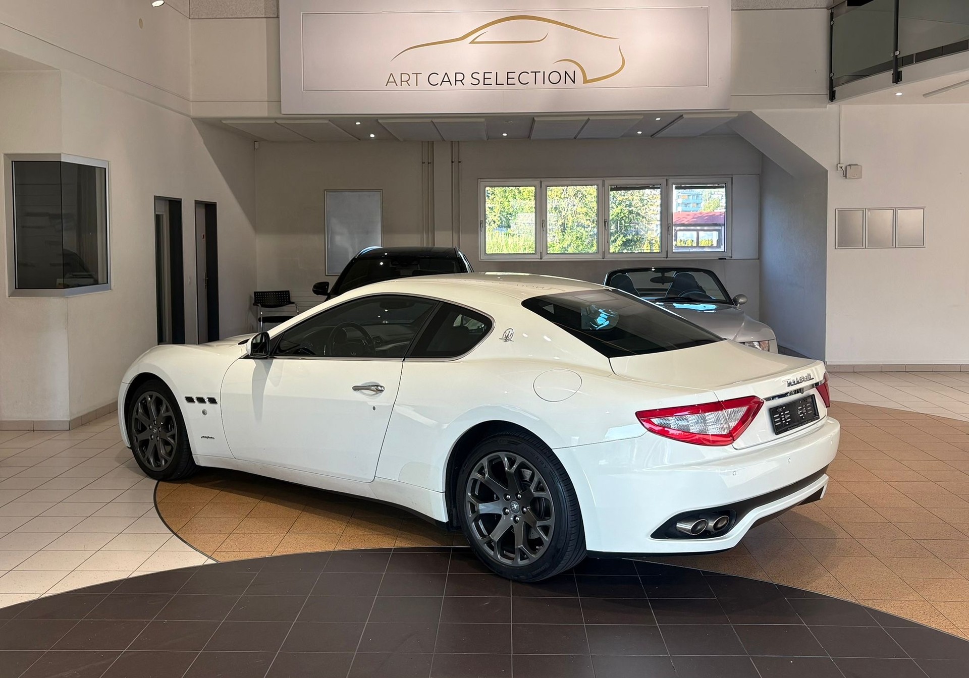 MASERATI GranTurismo Automatica-image-2