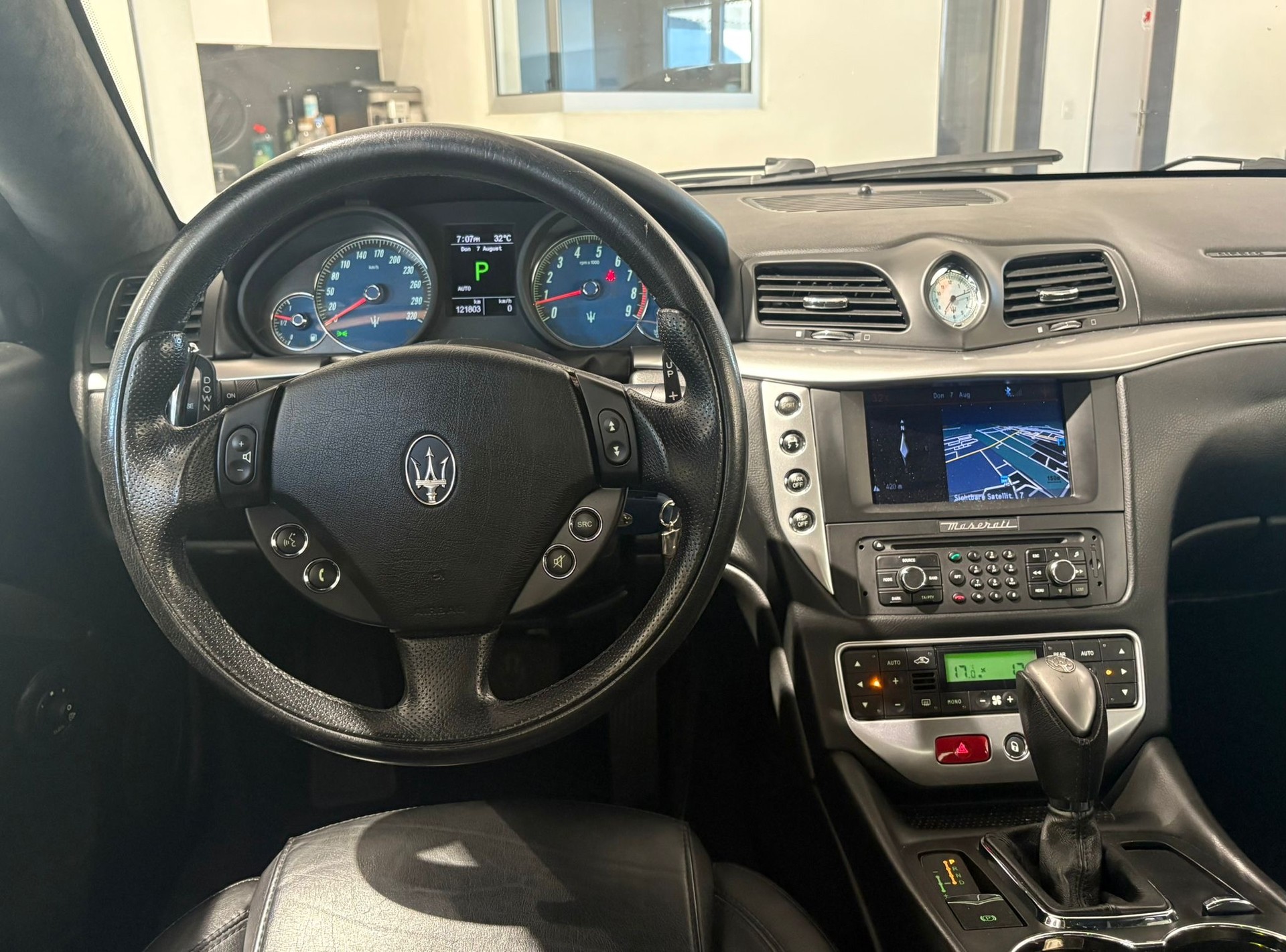 MASERATI GranTurismo Automatica-image-5