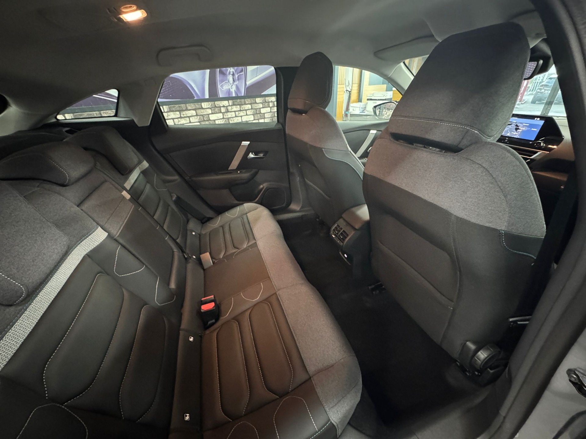 CITROEN C4 1.2 Pure Tech Max-image-20