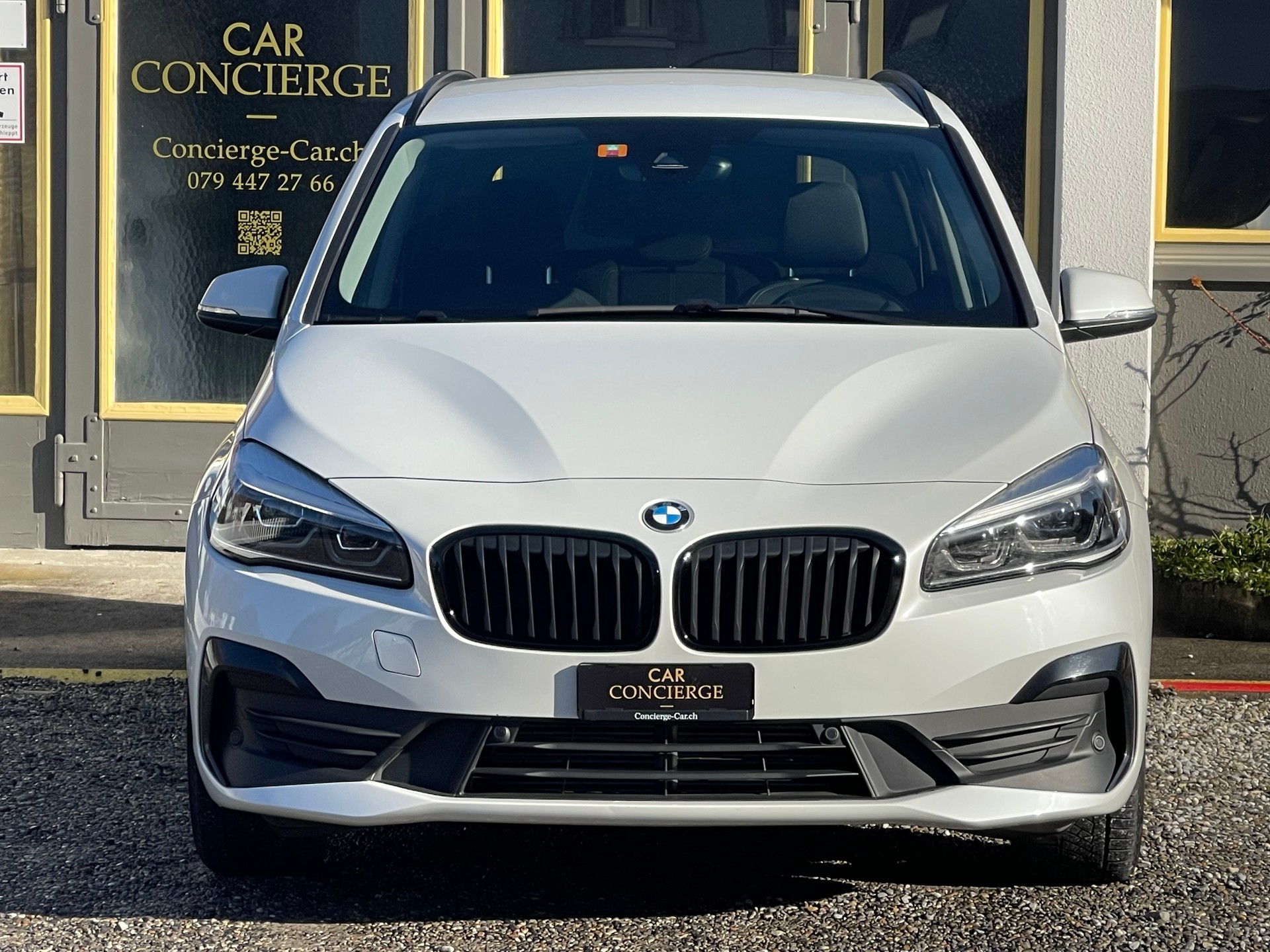 BMW 218d xDrive Gran Tourer Steptronic-image-2