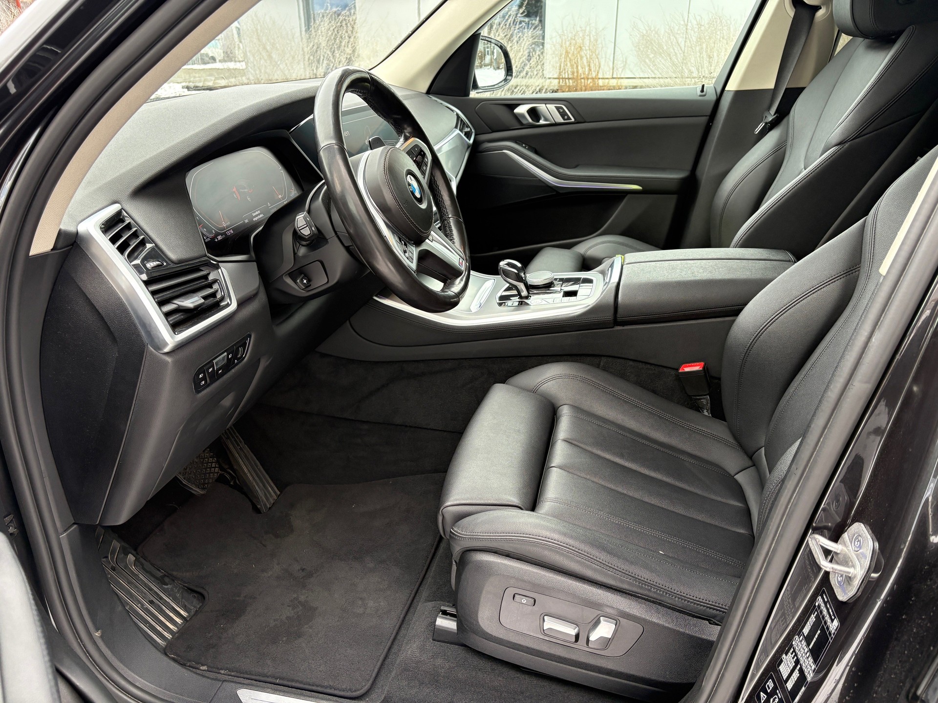 BMW X5 xDrive 48V 30d Steptronic-image-6