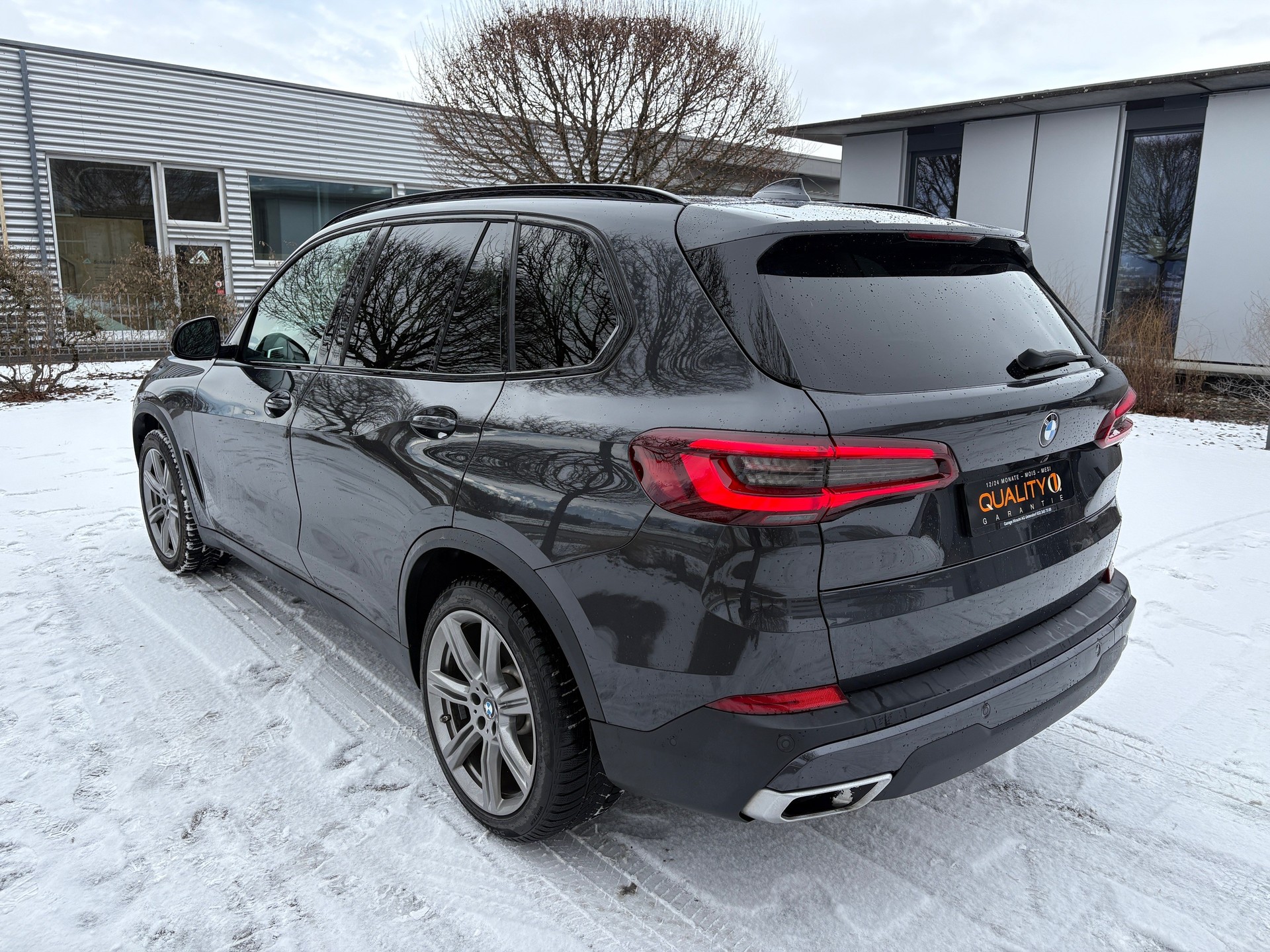 BMW X5 xDrive 48V 30d Steptronic-showroom-element-3