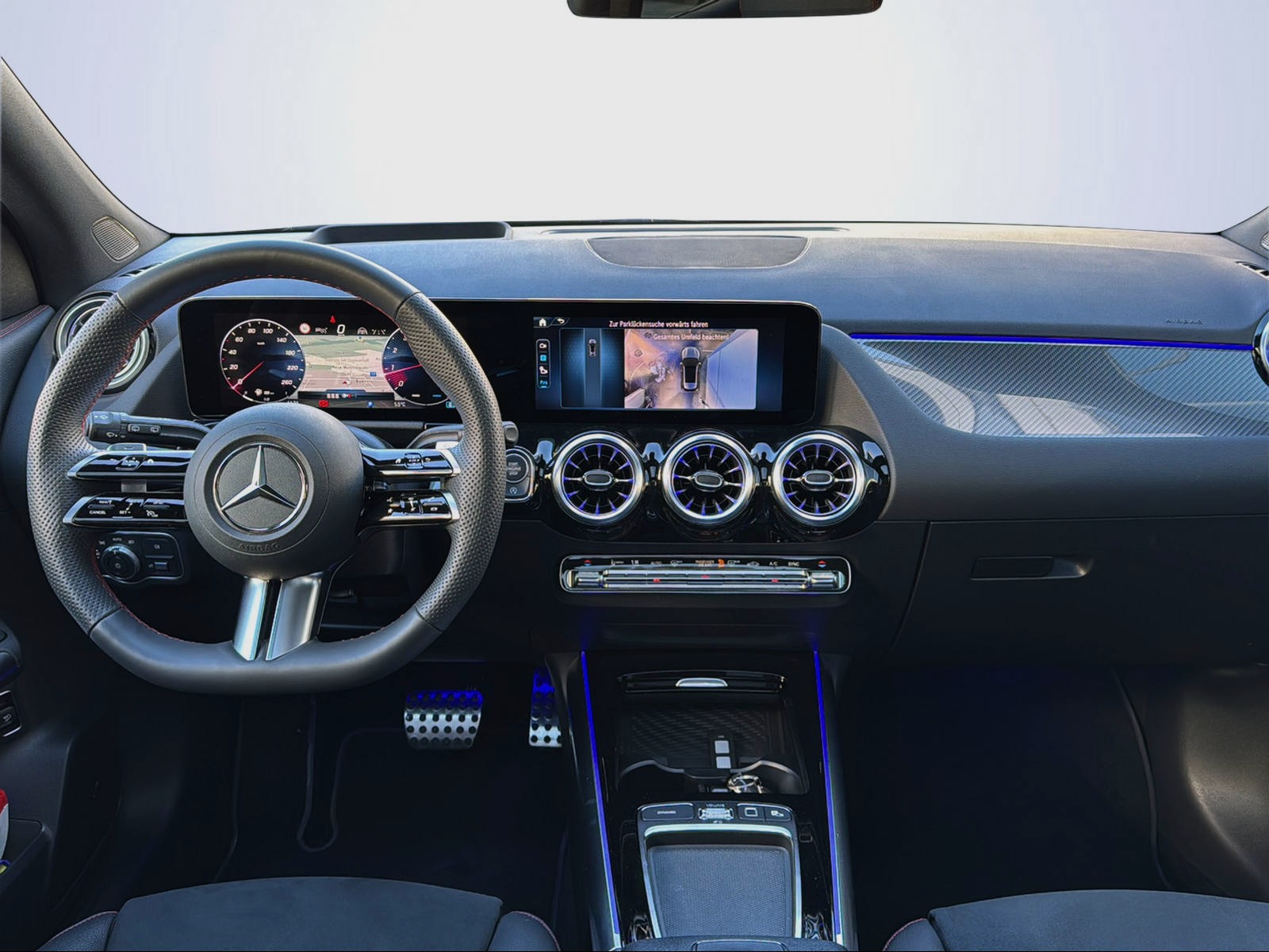 MERCEDES-BENZ GLA 200 7G-DCT-image-10