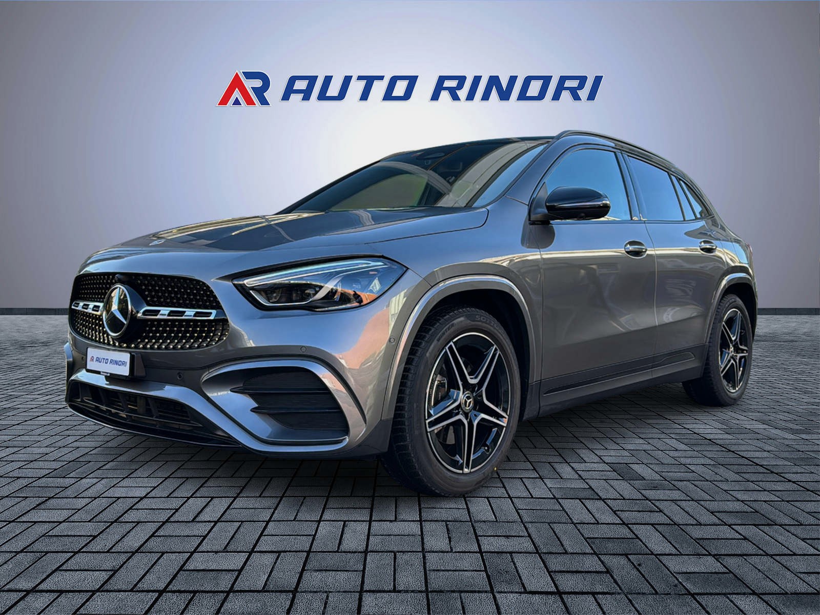 MERCEDES-BENZ GLA 200 7G-DCT