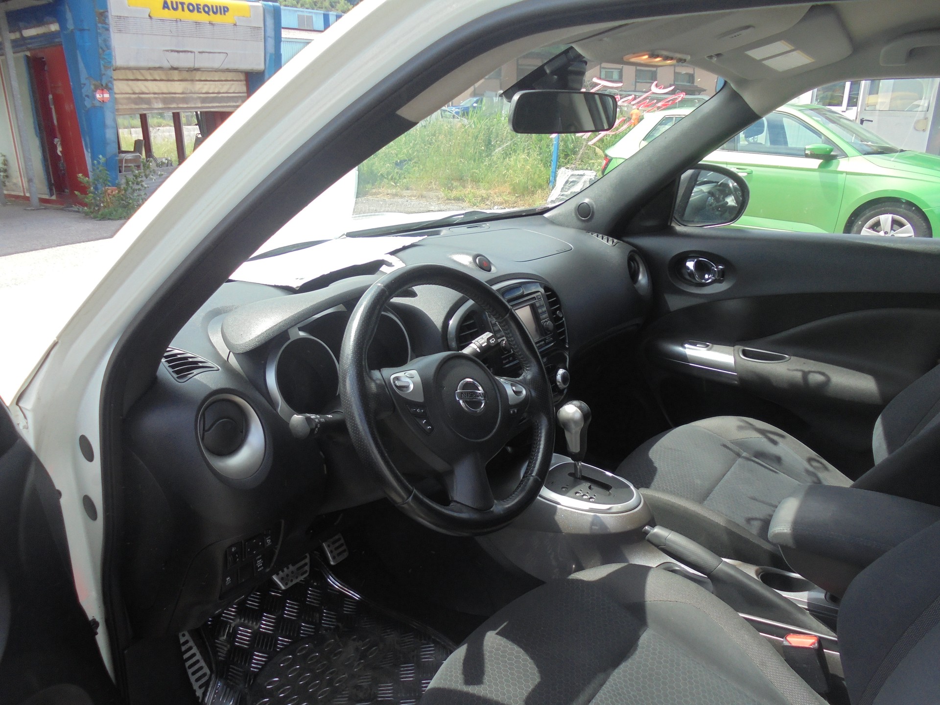 NISSAN Juke 1.6 DIG-T tekna 4x4 Xtronic M-CVT-image-6