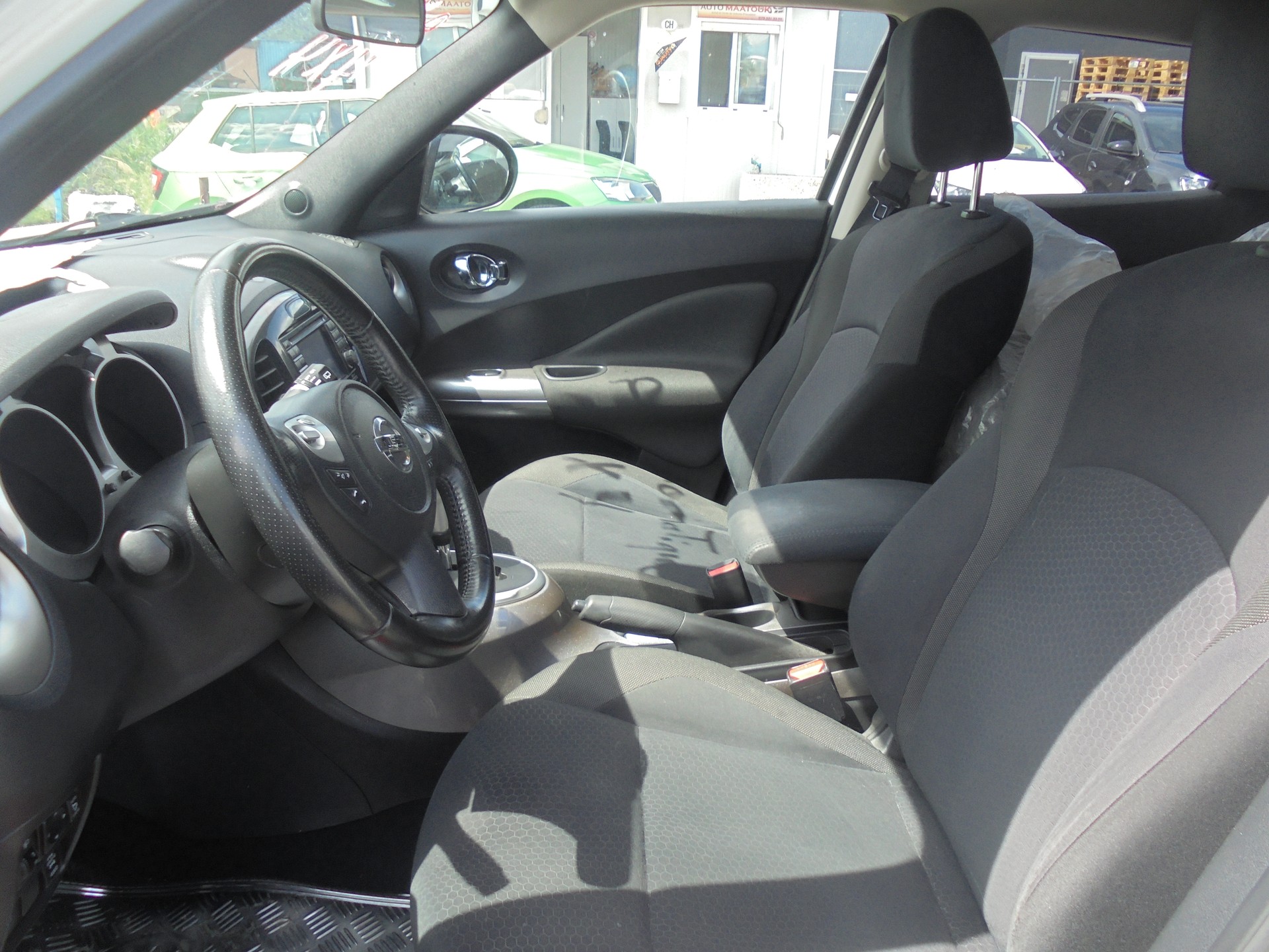 NISSAN Juke 1.6 DIG-T tekna 4x4 Xtronic M-CVT-image-7