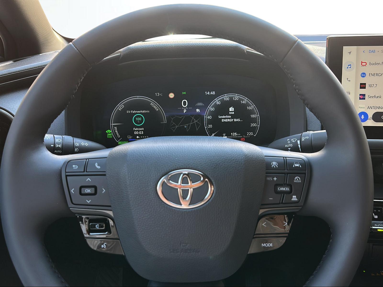 TOYOTA C-HR 2.0 PHEV Swiss Edition-image-15