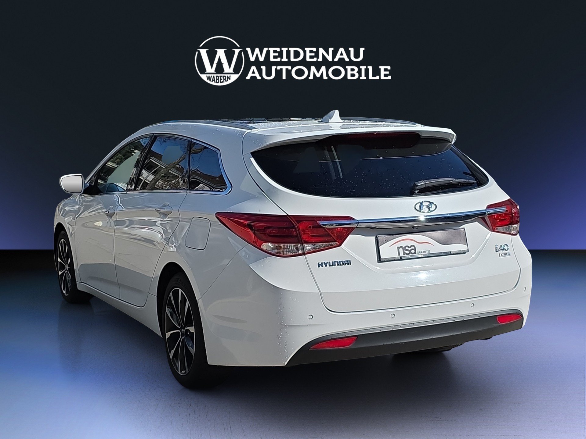 HYUNDAI i40 Wagon 1.6 CRDi Amplia DCT-showroom-element-3