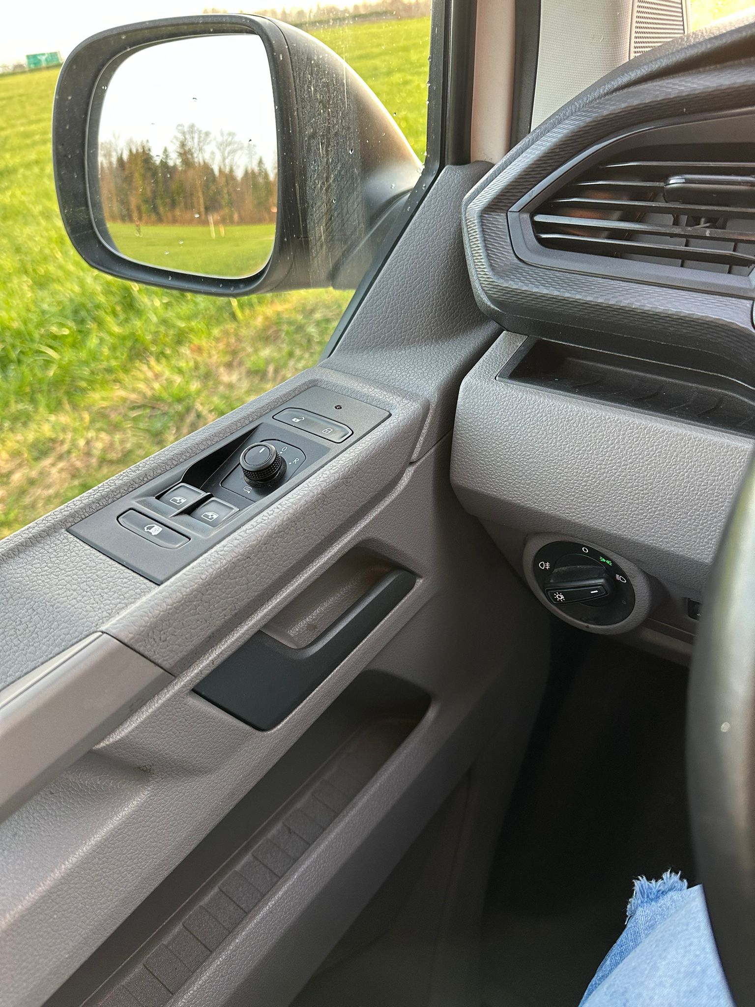 VW T6.1 2.0 TDI-image-23