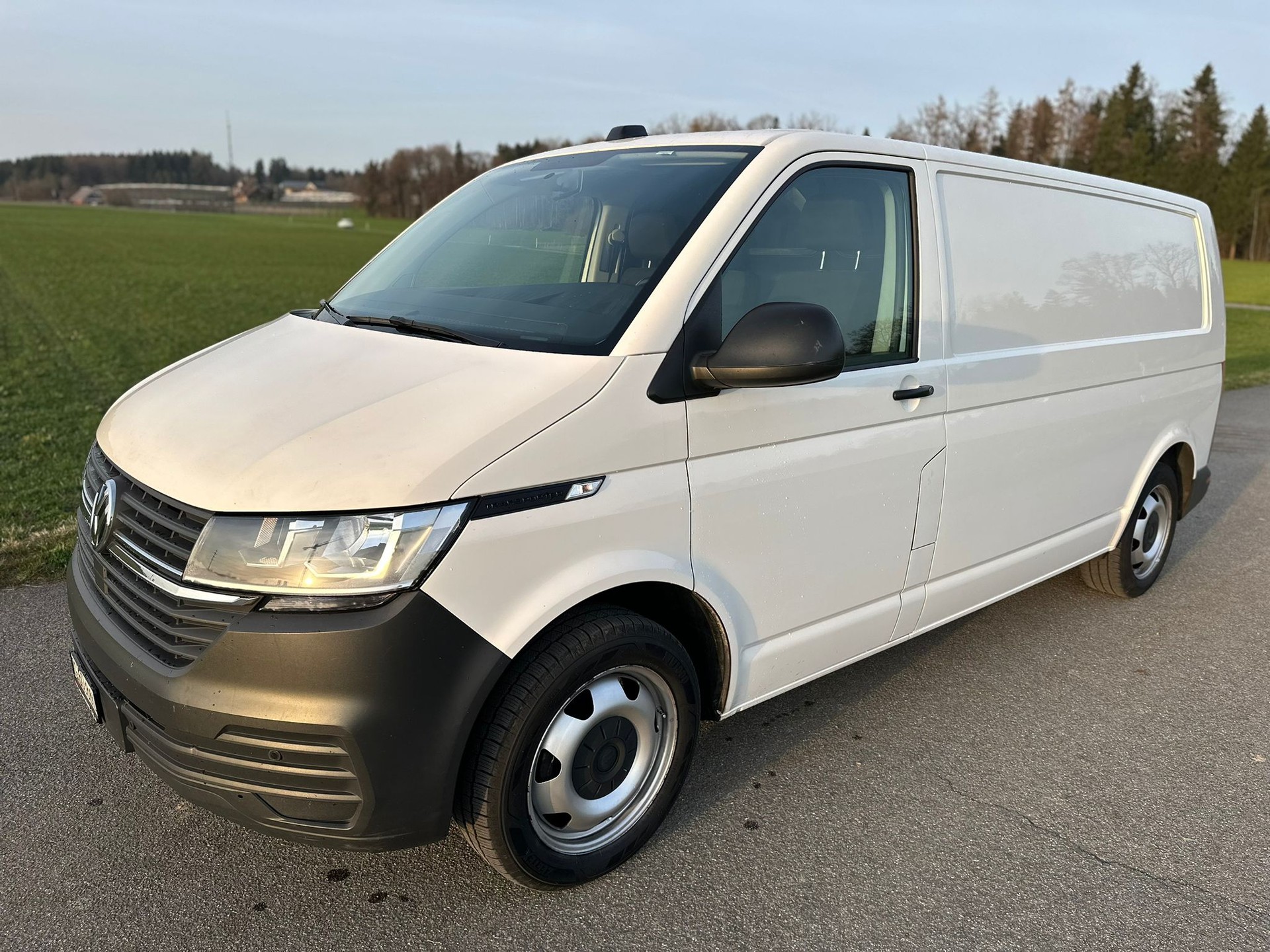 VW T6.1 2.0 TDI-showroom-element-1