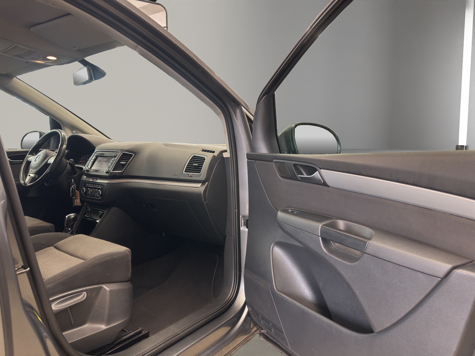 VW Sharan 2.0 TDI BlueMotion Technology Trendline DSG 7-Plätzer-image-13