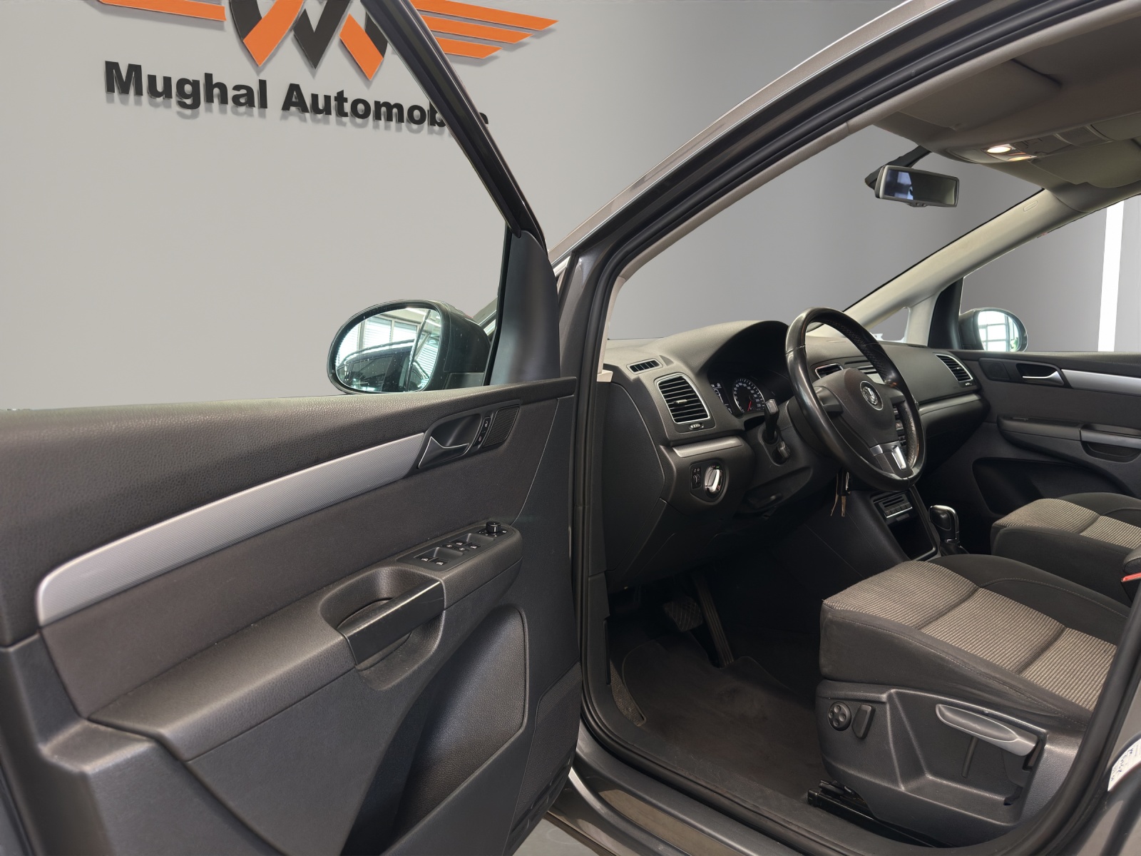 VW Sharan 2.0 TDI BlueMotion Technology Trendline DSG 7-Plätzer-image-6