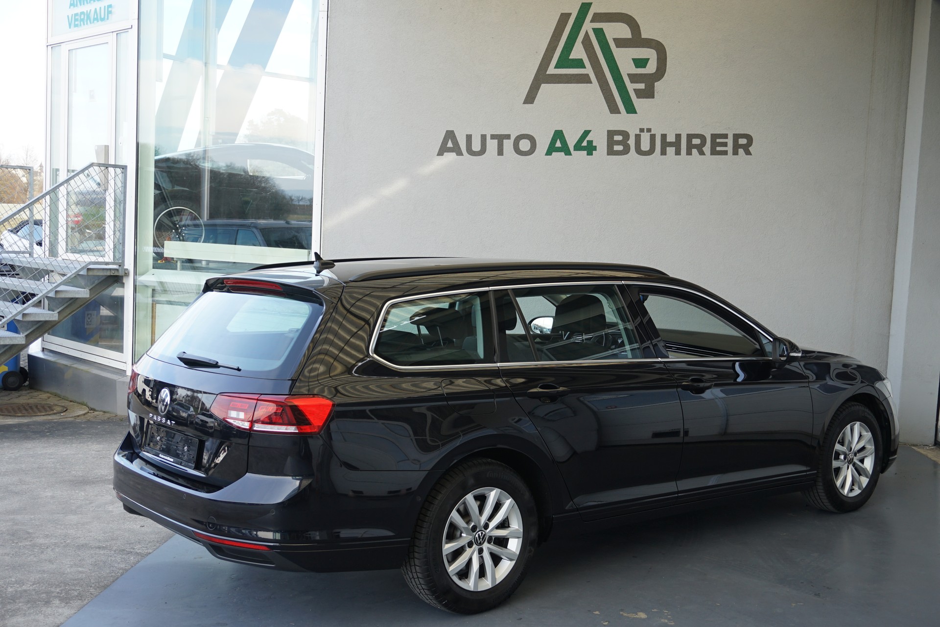 VW Passat Variant 2.0 TDI Business 150PS DSG-Automat "aus erster Hand+CH-Auto"-image-7