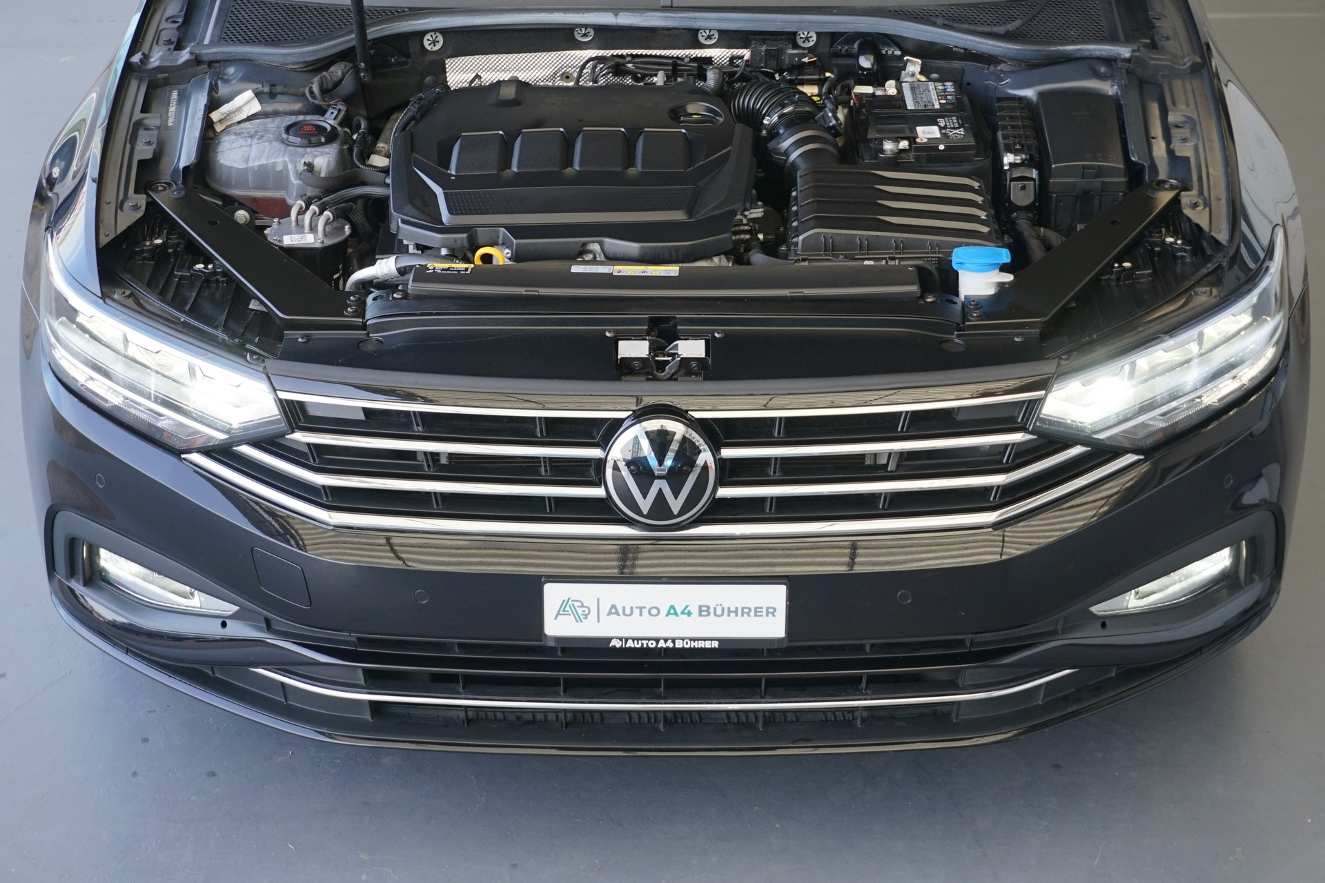 VW Passat Variant 2.0 TDI Business 150PS DSG-Automat "aus erster Hand+CH-Auto"-image-9