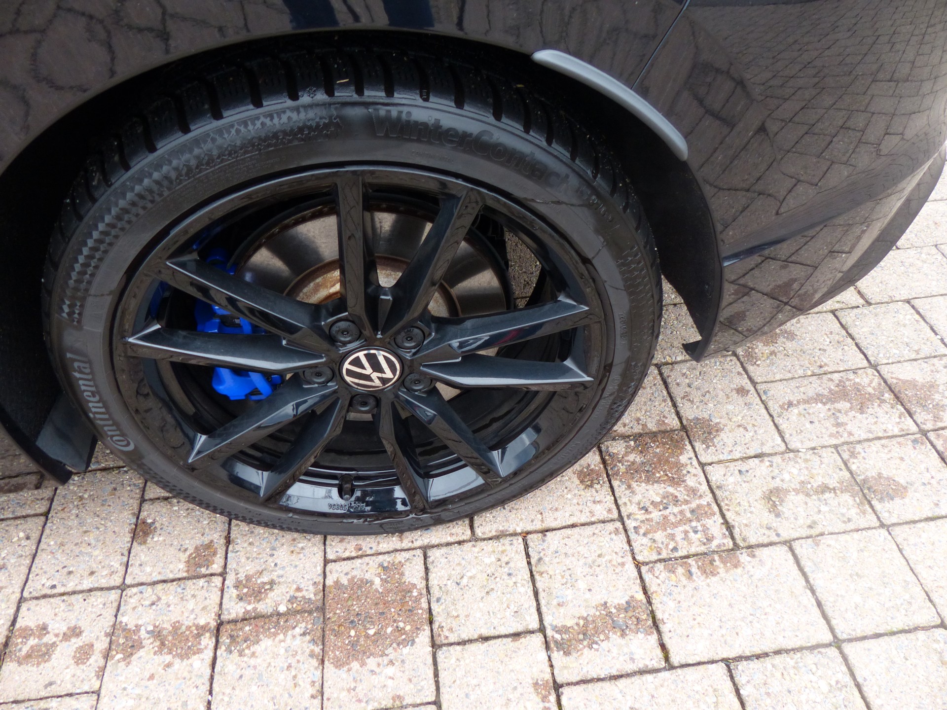 VW Golf 2.0 TSI R DSG 4Motion-image-15