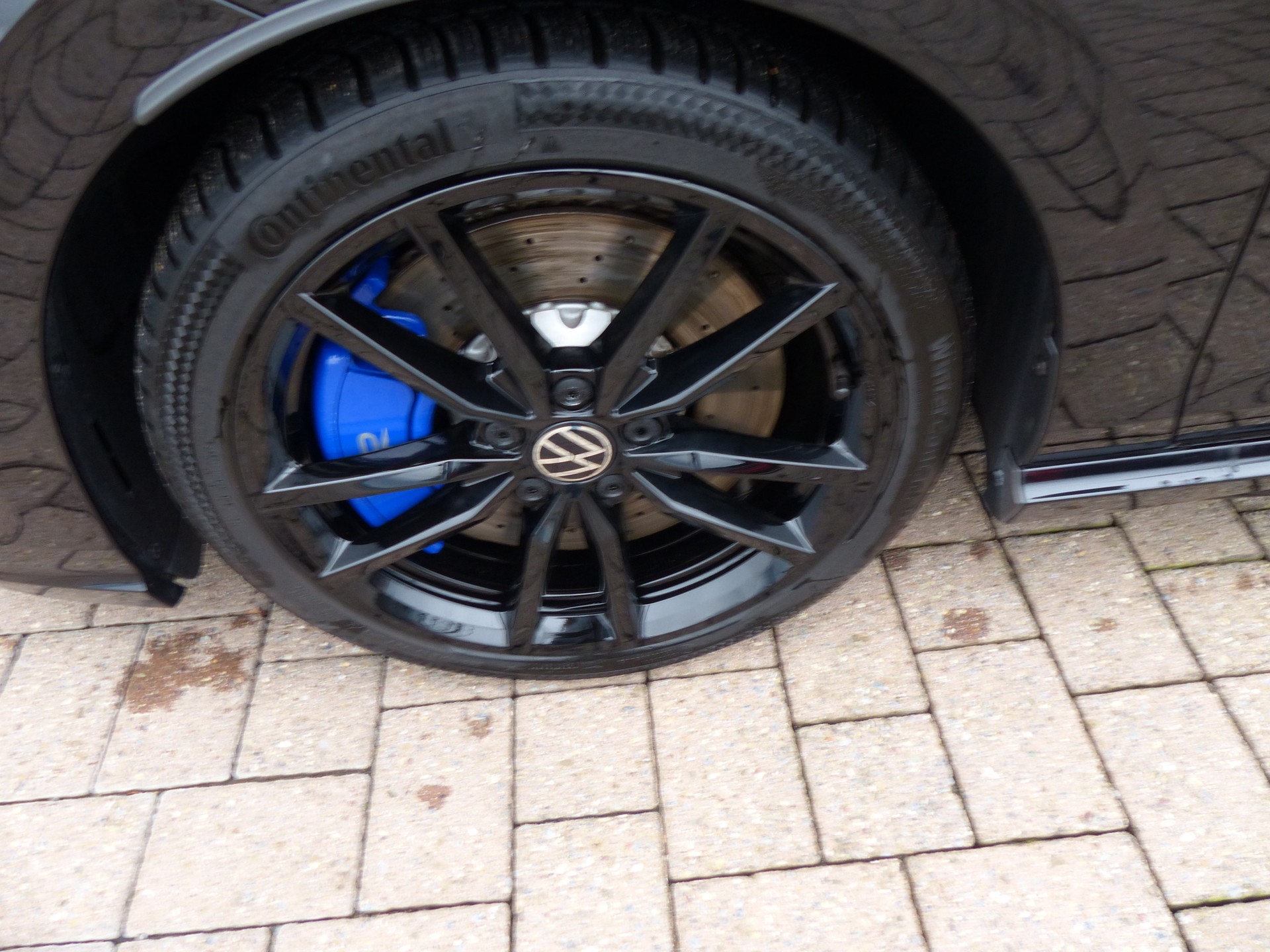 VW Golf 2.0 TSI R DSG 4Motion-image-14