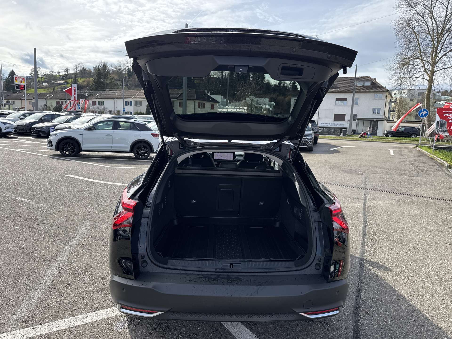 CITROEN C5 X 1.6i PureTech Shine EAT-Automat-image-7