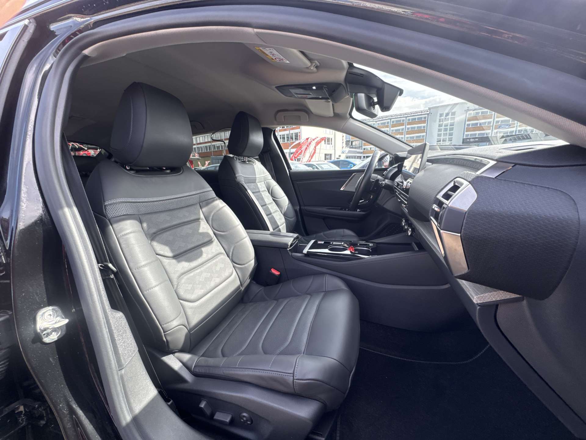 CITROEN C5 X 1.6i PureTech Shine EAT-Automat-image-12