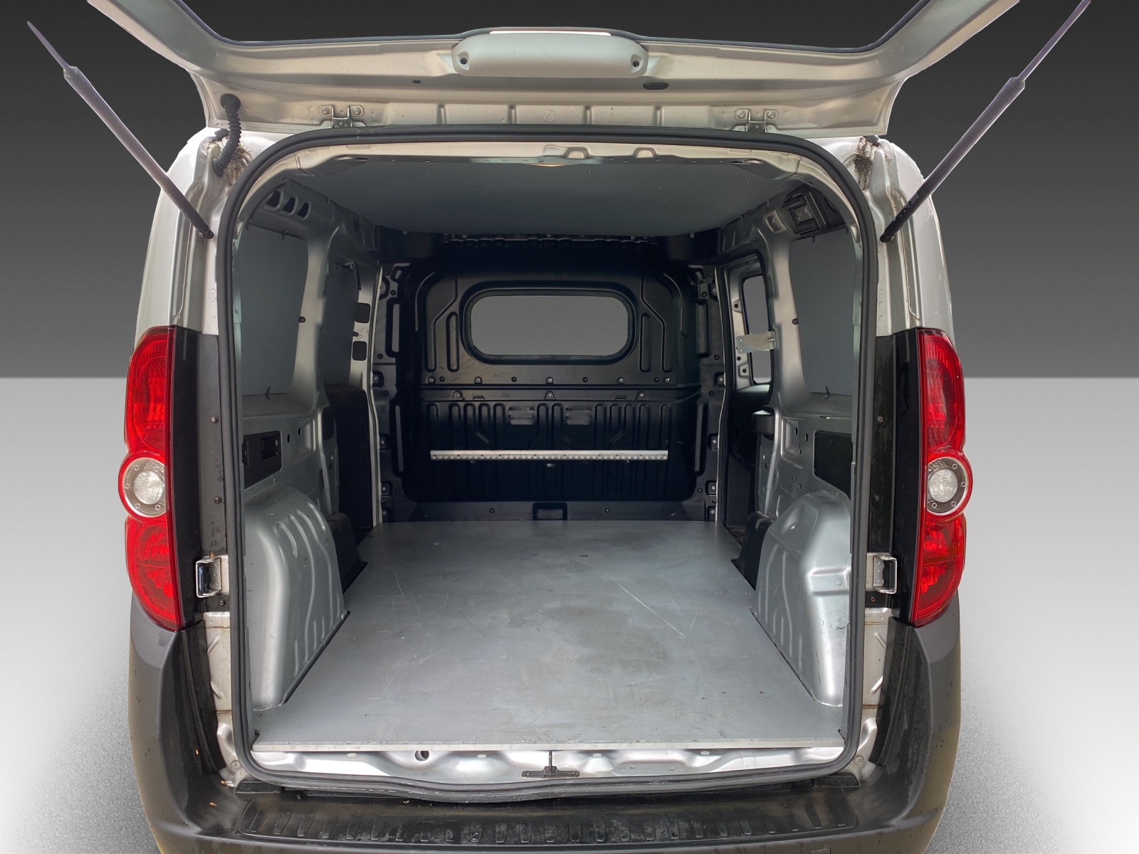 OPEL Combo 1.6 CDTI 2.4 L2H1-image-15