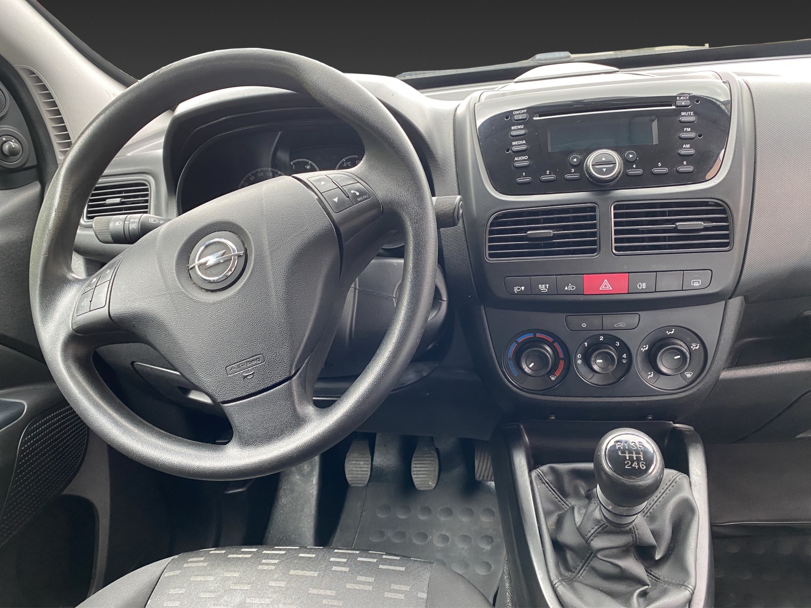 OPEL Combo 1.6 CDTI 2.4 L2H1-image-13