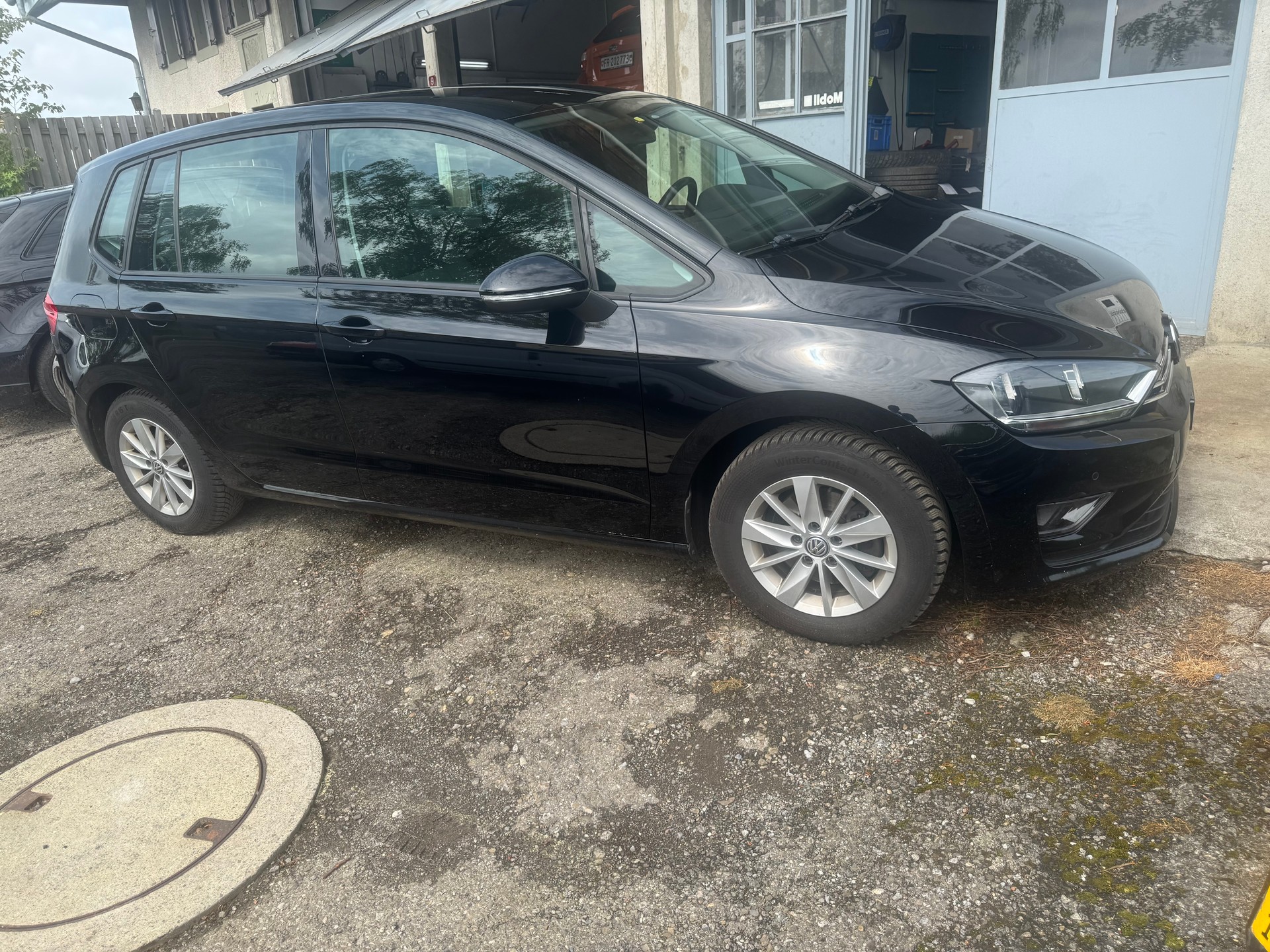 VW Golf Sportsvan 1.6 TDI Lounge DSG-image-6