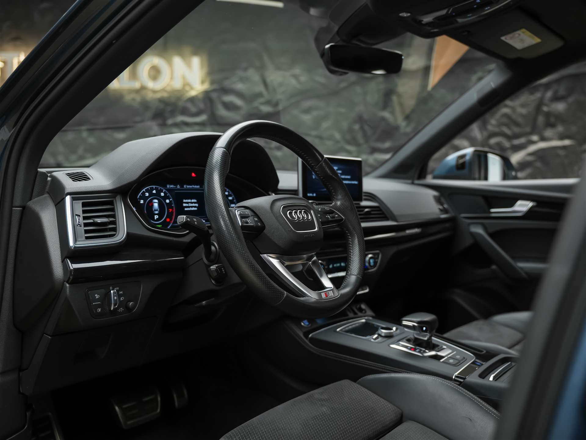 AUDI Q5 2.0 TFSI Sport quattro S-Tronic *S-Line* Panoramadach*-image-8