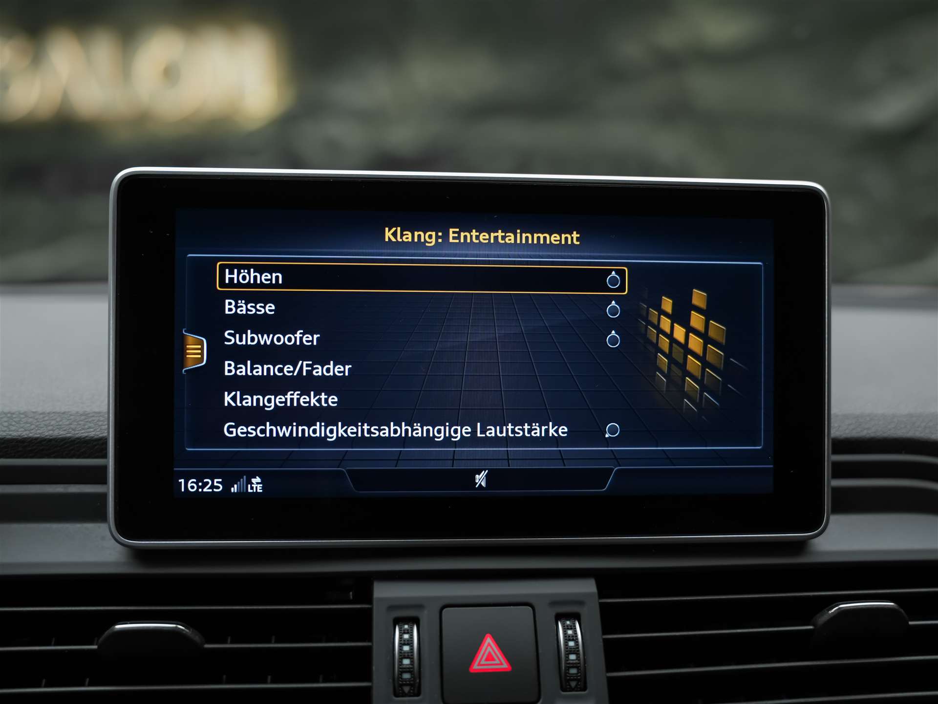 AUDI Q5 2.0 TFSI Sport quattro S-Tronic *S-Line* Panoramadach*-image-36