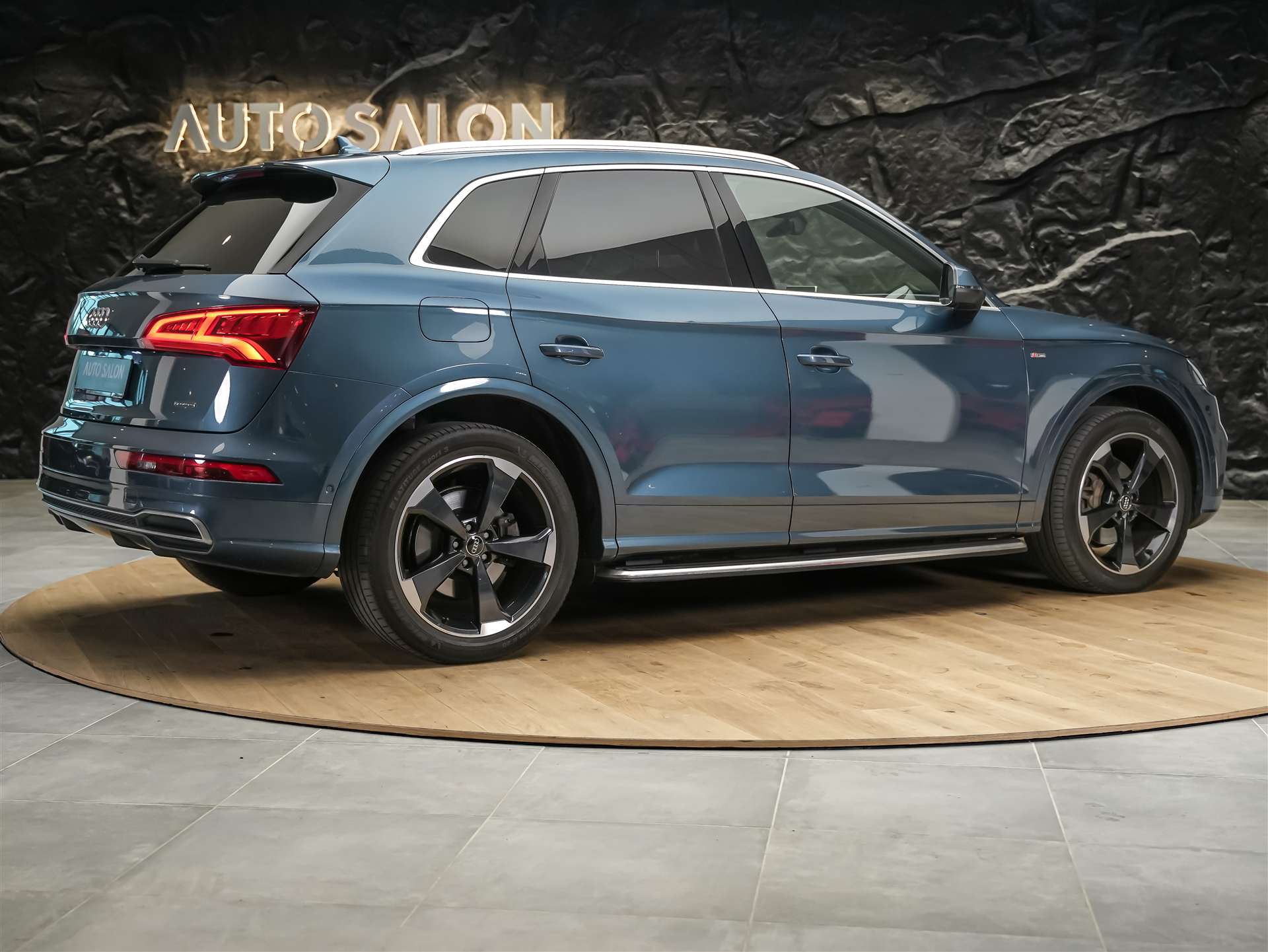 AUDI Q5 2.0 TFSI Sport quattro S-Tronic *S-Line* Panoramadach*-image-5