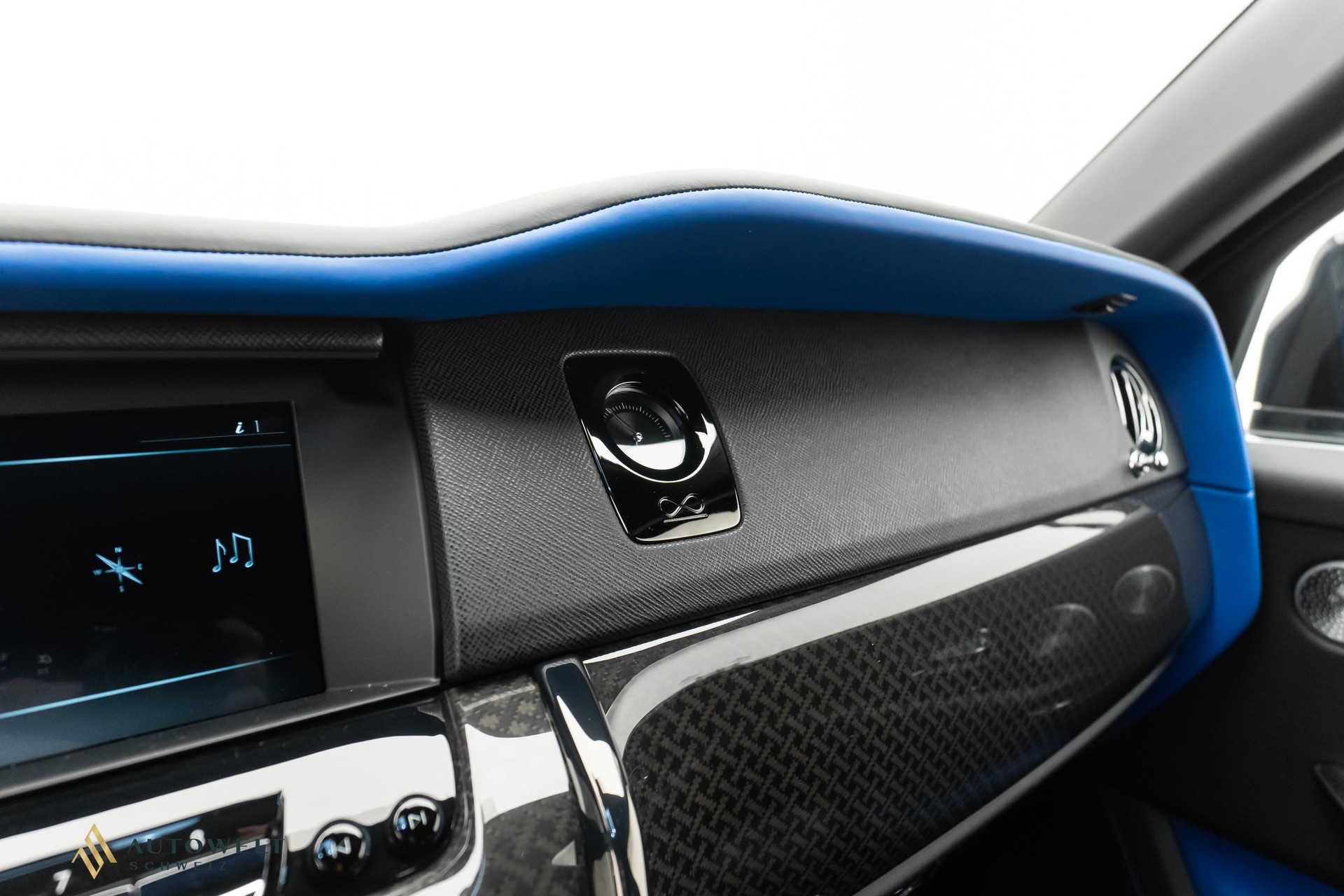 ROLLS-ROYCE Cullinan 6.7 V12 Black Badge-image-9