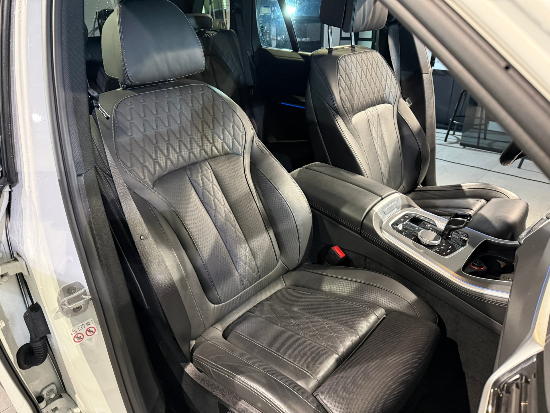 BMW X5 xDrive45e M Sport Steptronic-image-18