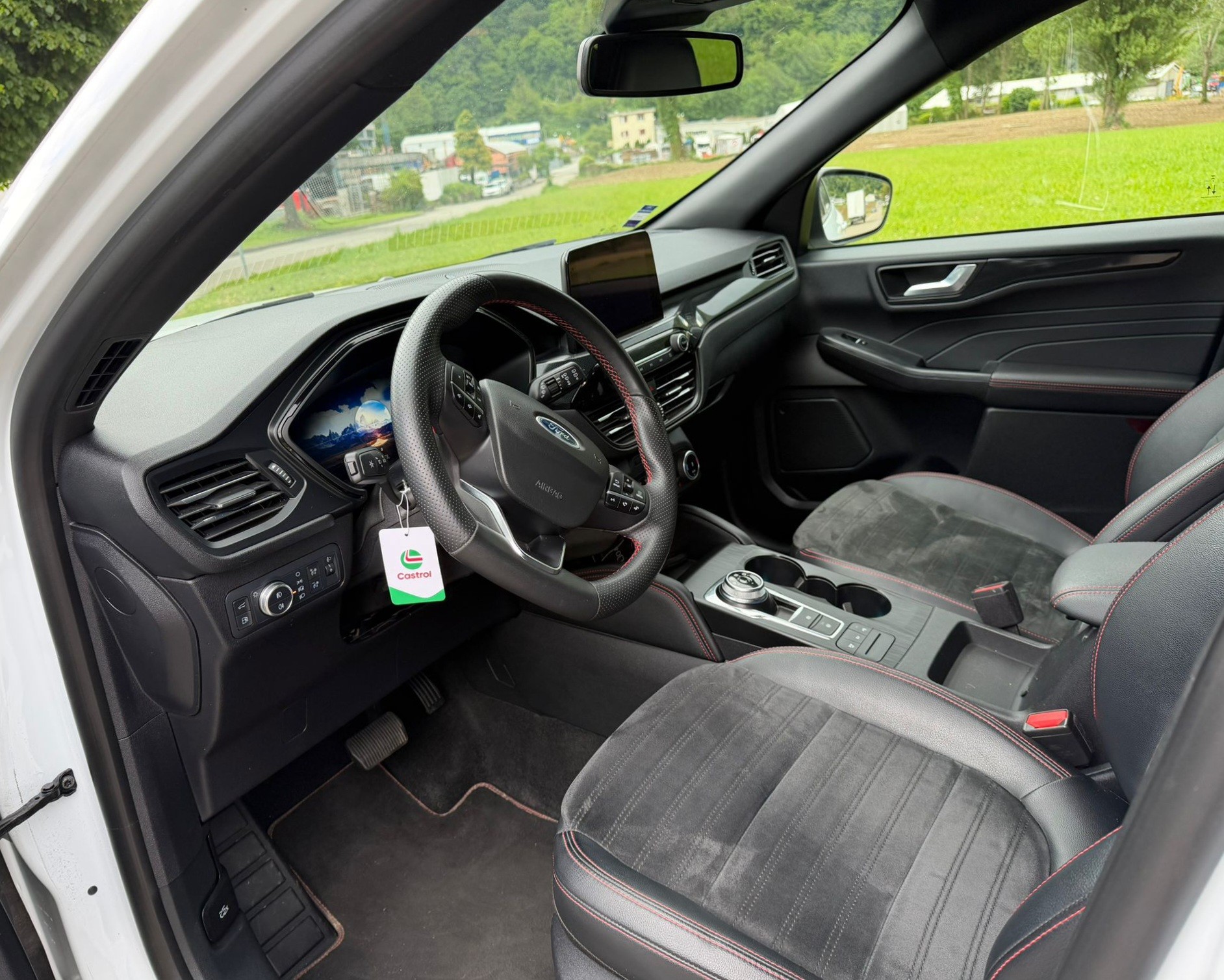 FORD Kuga 2.5 PHEV ST-Line X 2WD-image-8